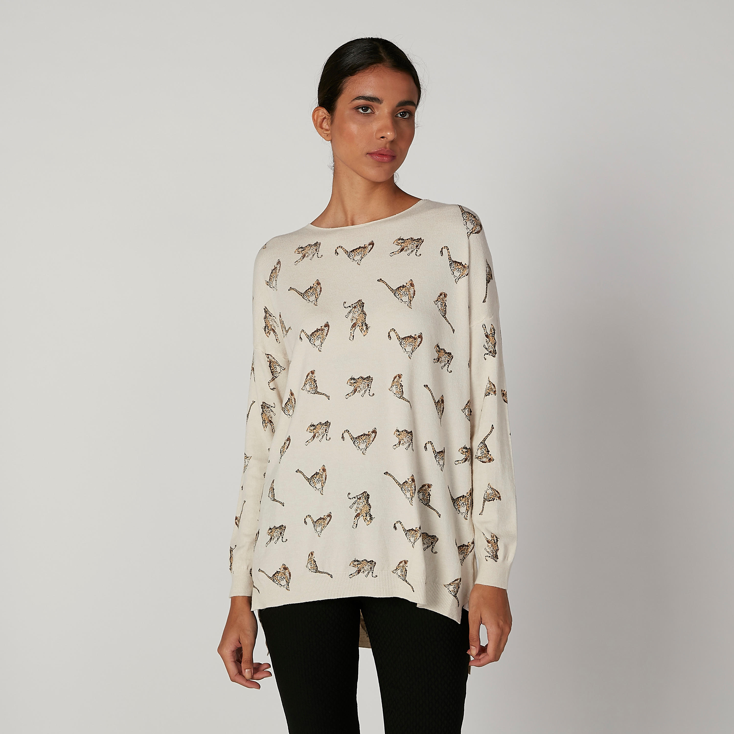 سويتشيرت بياقة مستديرة وأكمام طويلة وطبعات-women-winterwear-hoodiesandsweatshirts-sweatshirts-image-1