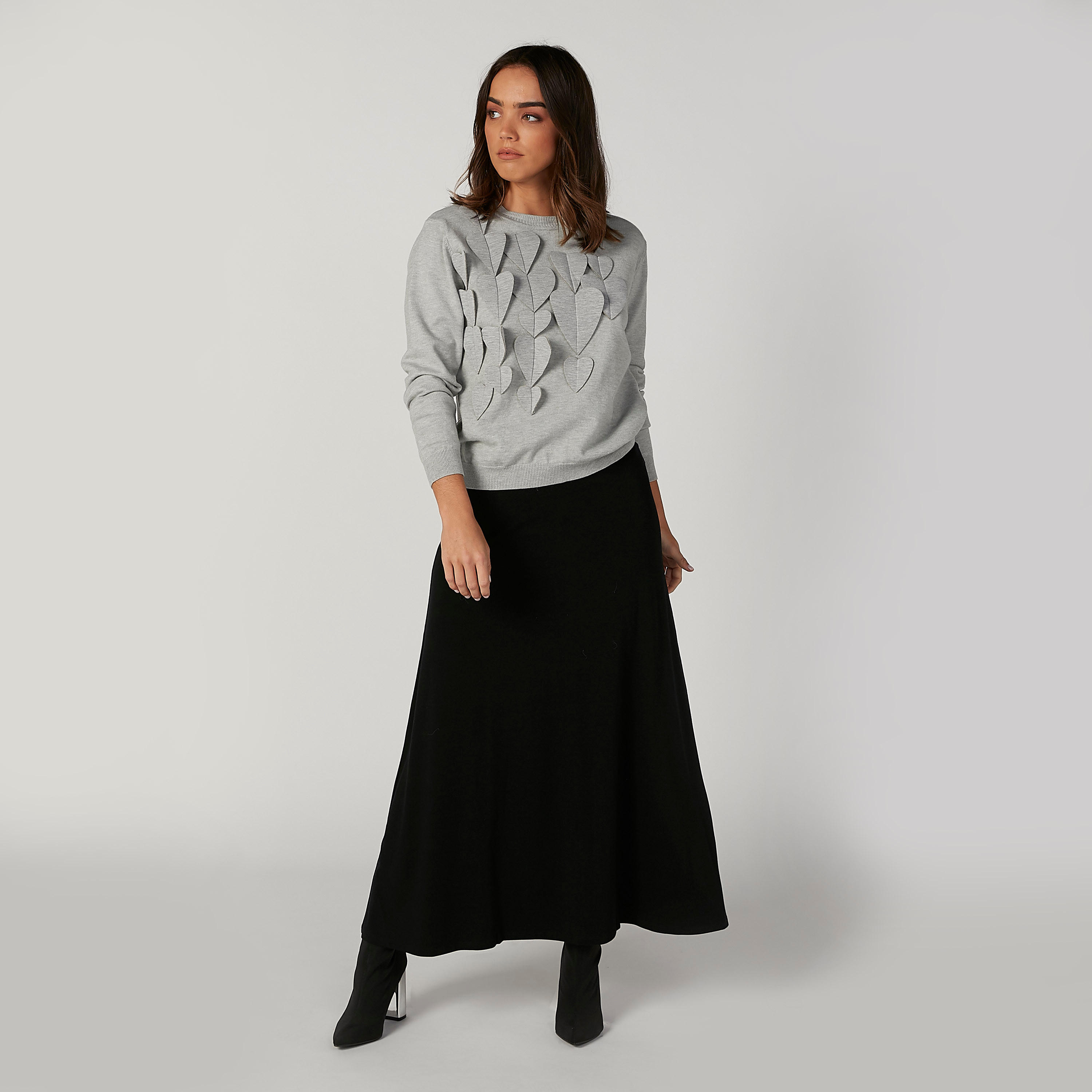 كنزة بياقة مستديرة وأكمام طويلة وتزيينات-women-clothing-cardigansandjumpers-jumpers-image-3