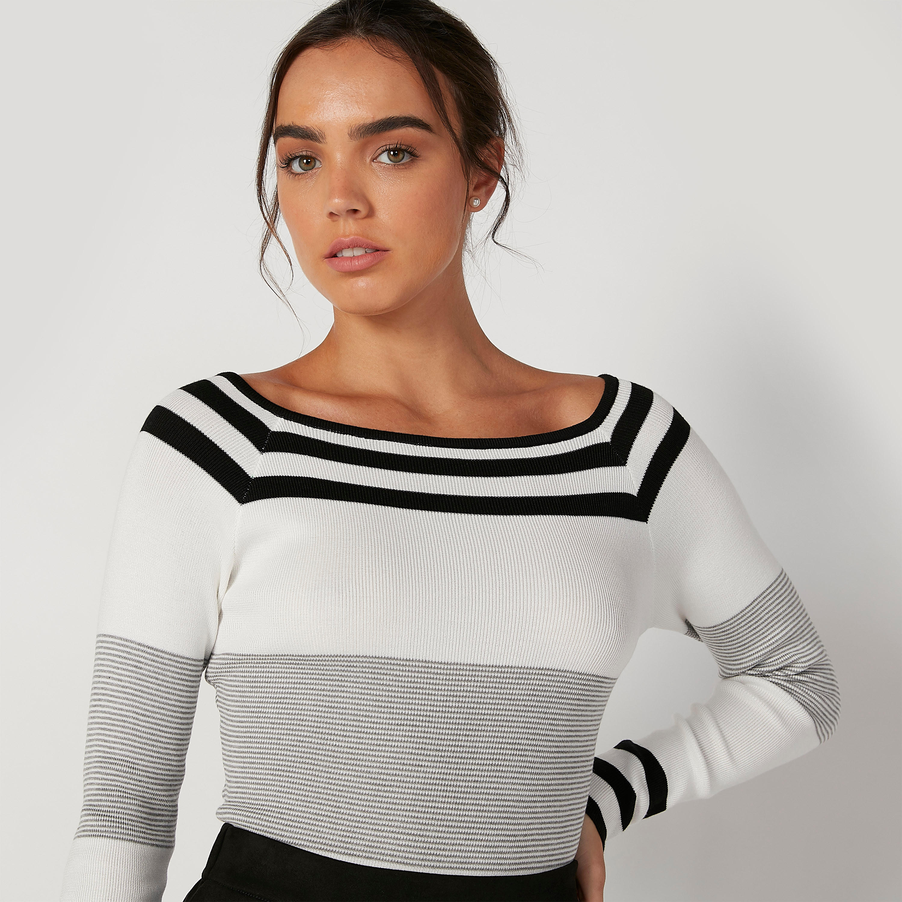 بلوزة مقلّمة بياقة قارب وأكمام طويلة-women-clothing-shirtsandblouses-blouses-image-4