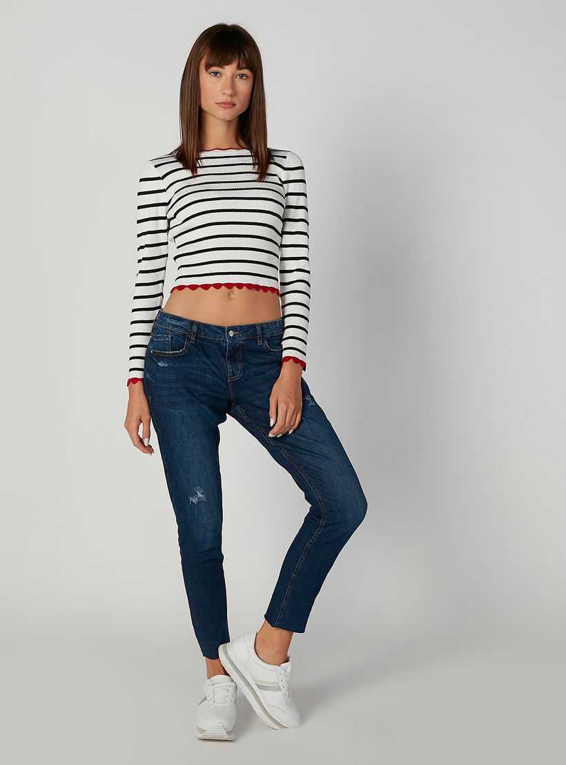 تيشيرت قصير سكيني مقلّم بياقة ضيّقة وأكمام طويلة-women-clothing-tshirts-image-3