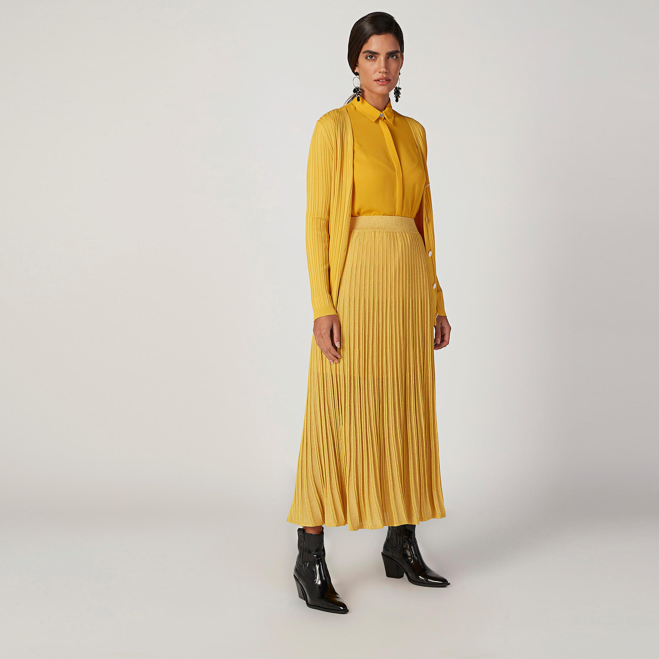 كارديجان بارز الملمس بياقة V وأكمام طويلة-women-winterwear-cardigansandjumpers-cardigans-image-2