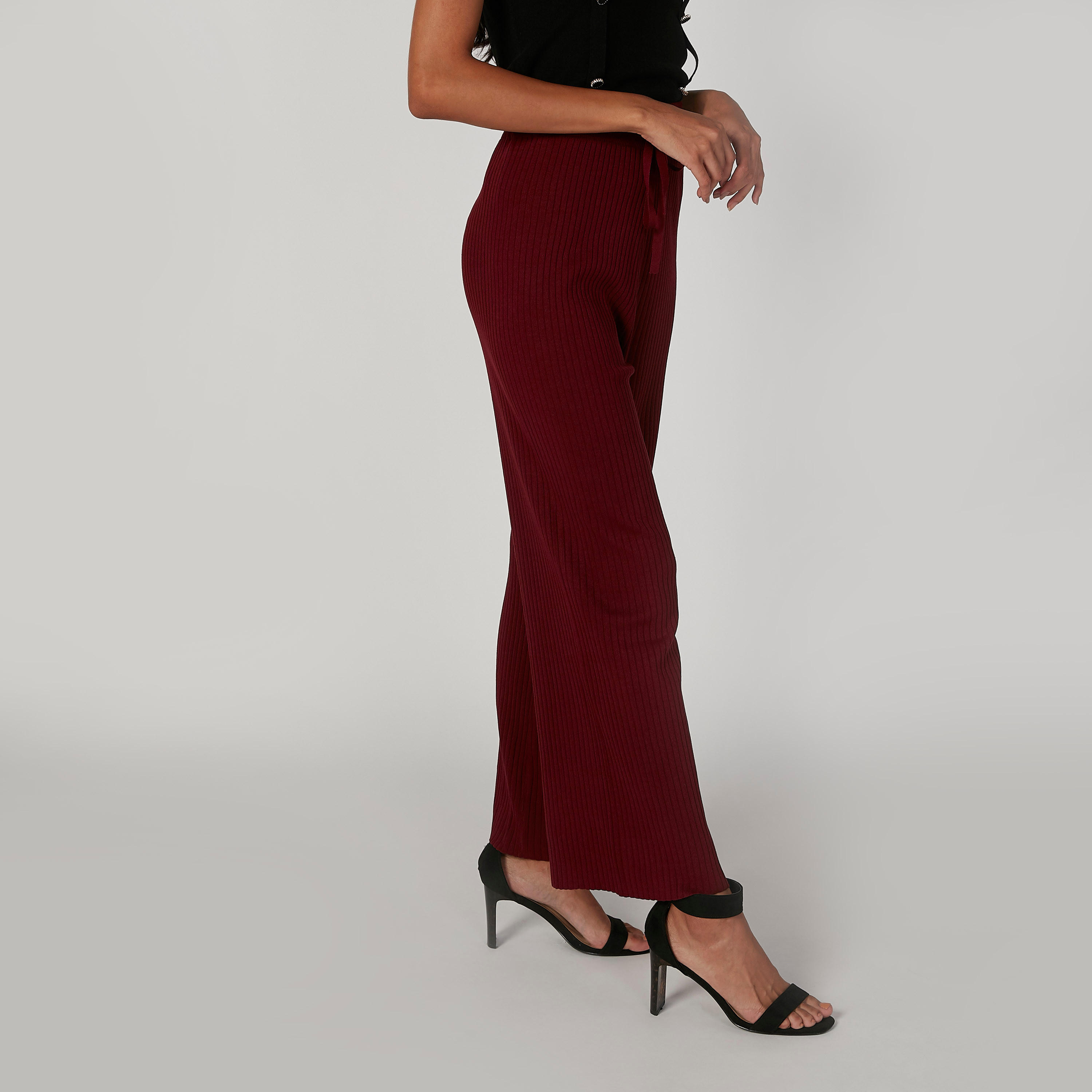 بنطلون بالازو بارز الملمس بقصّة واسعة وخصر مطّاطي مرن-women-clothing-bottoms-trousers-image-4