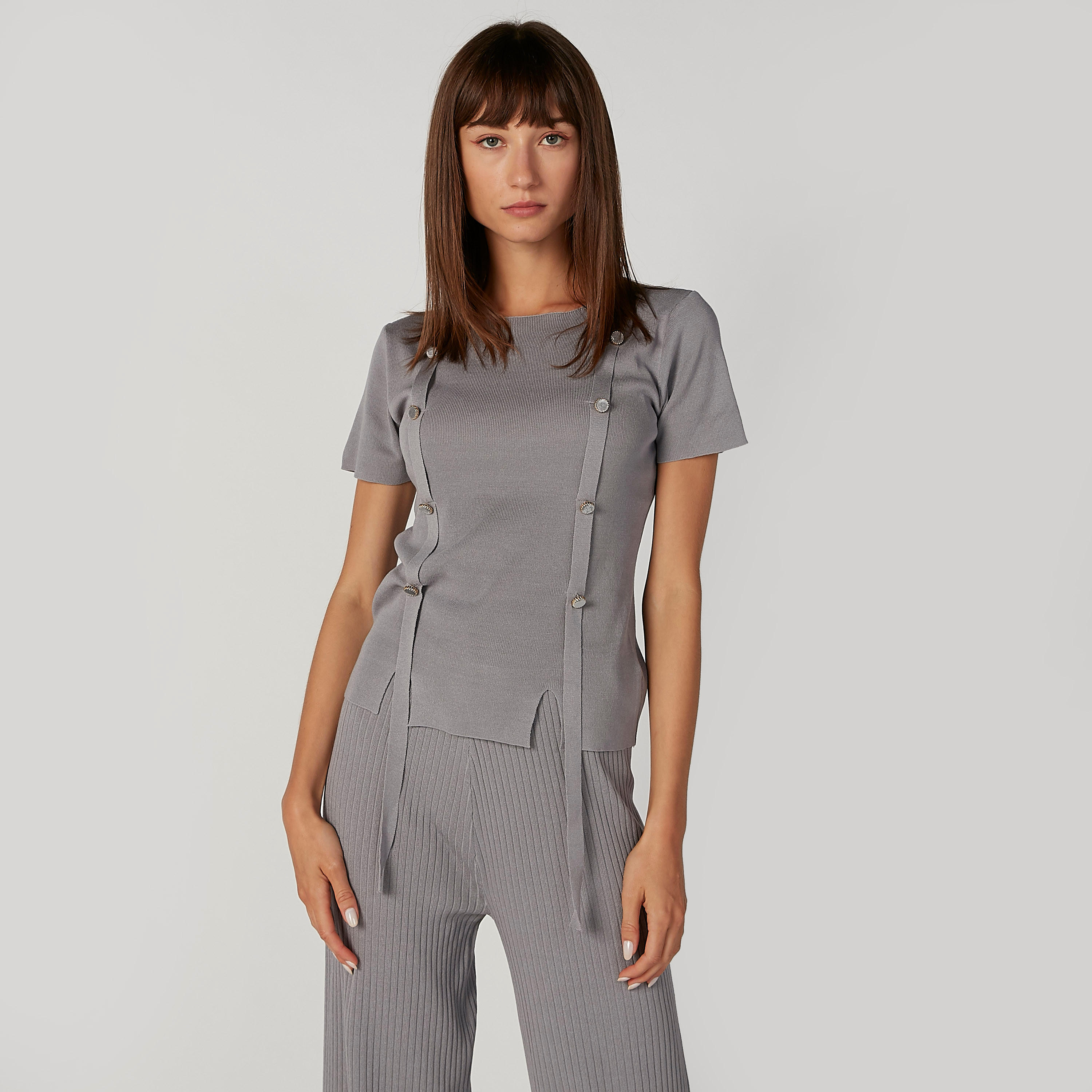 بلوزة بارزة الملمس بأكمام قصيرة وأزرار-women-clothing-shirtsandblouses-blouses-image-1