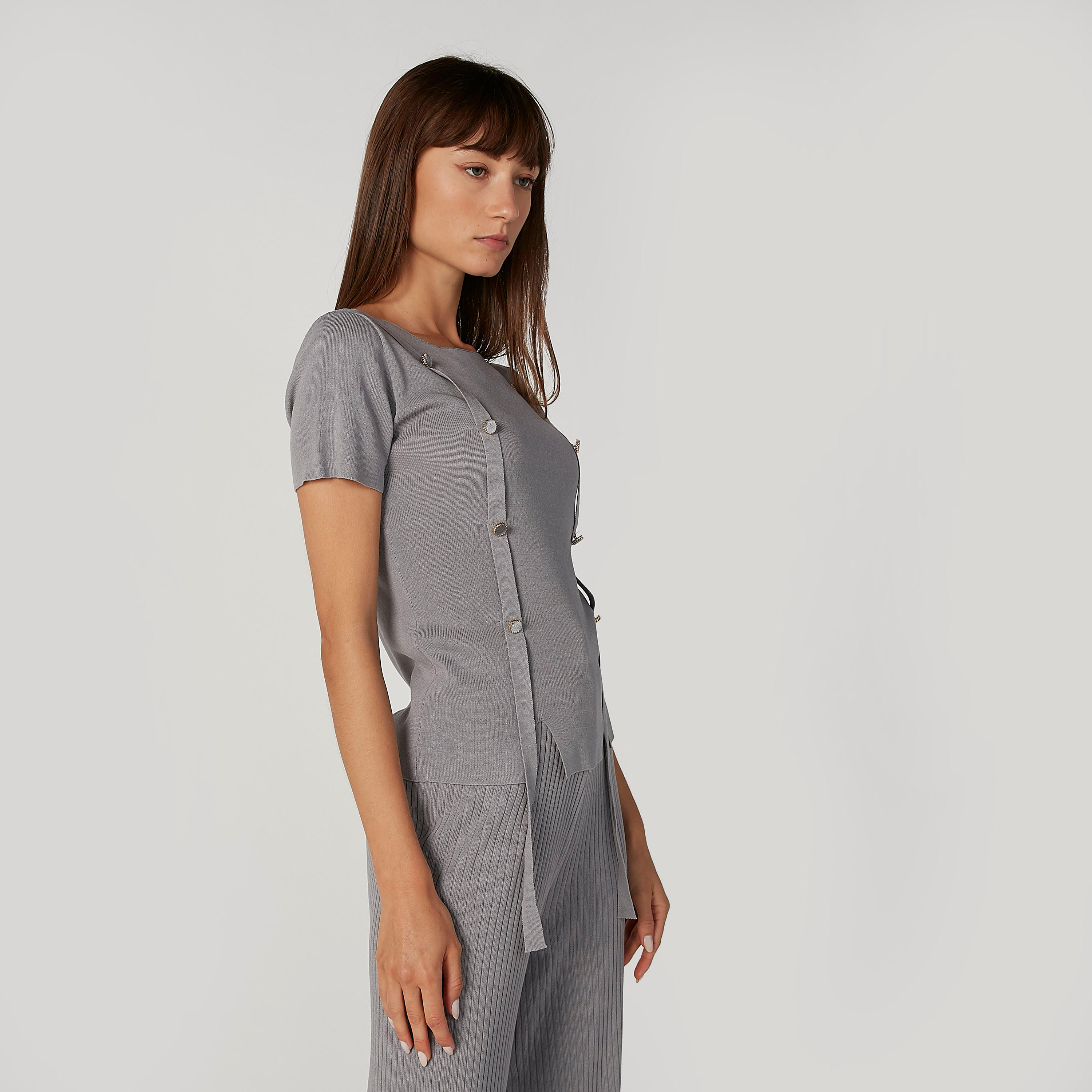 بلوزة بارزة الملمس بأكمام قصيرة وأزرار-women-clothing-shirtsandblouses-blouses-image-3