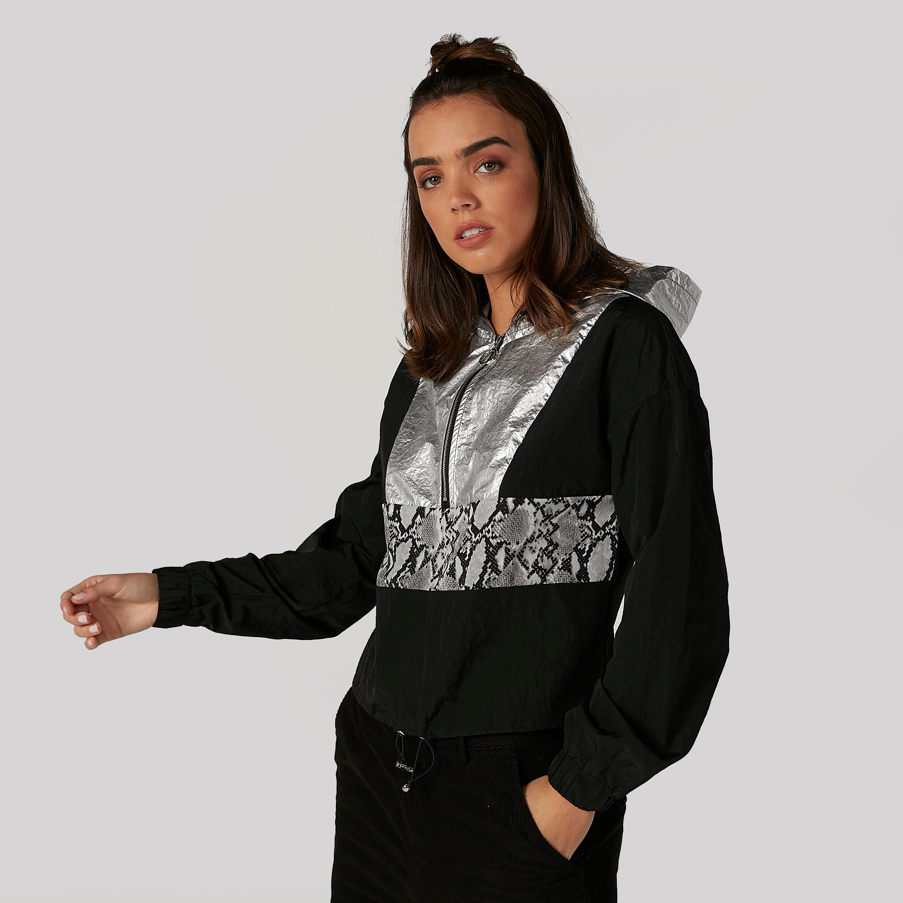 جاكيت بقبعة وأكمام طويلة وطبعات حيوانات-women-winterwear-coatsandjackets-jackets-image-1