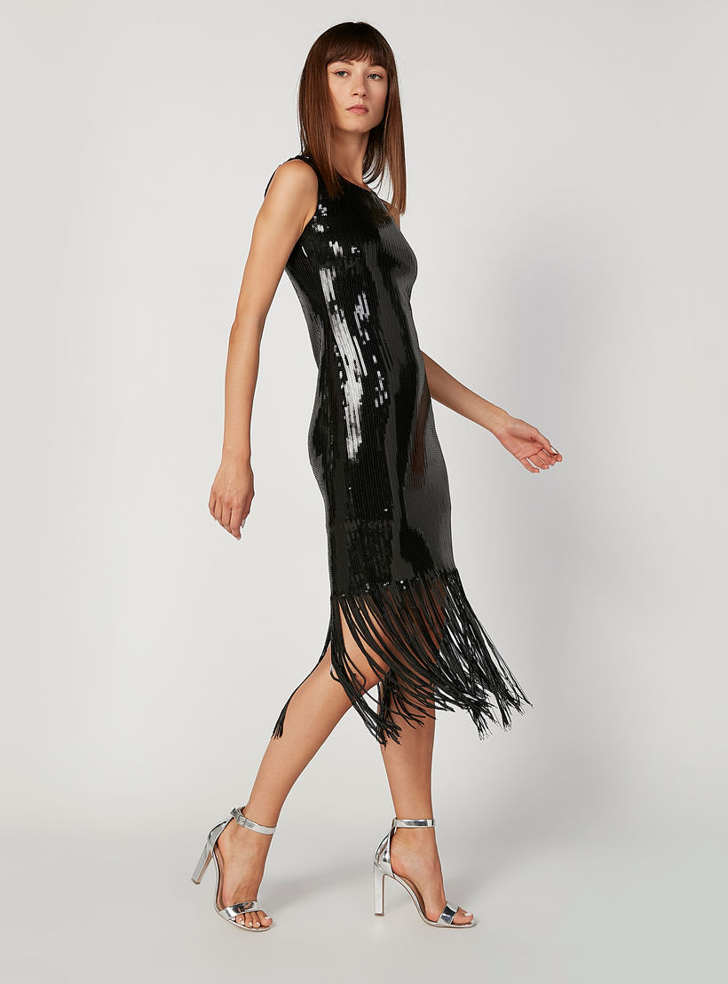 فستان ميدي مزيّن دون أكمام بياقة مستديرة وشراشيب-women-clothing-dresses-image-4