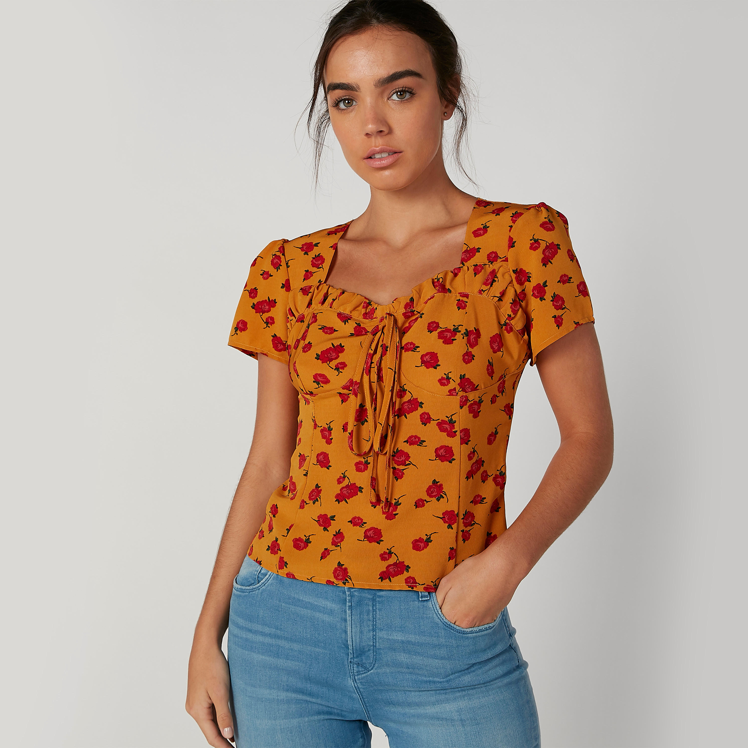 بلوزة سكيني بأكمام قصيرة وأربطة وطبعات-women-clothing-shirtsandblouses-blouses-image-1