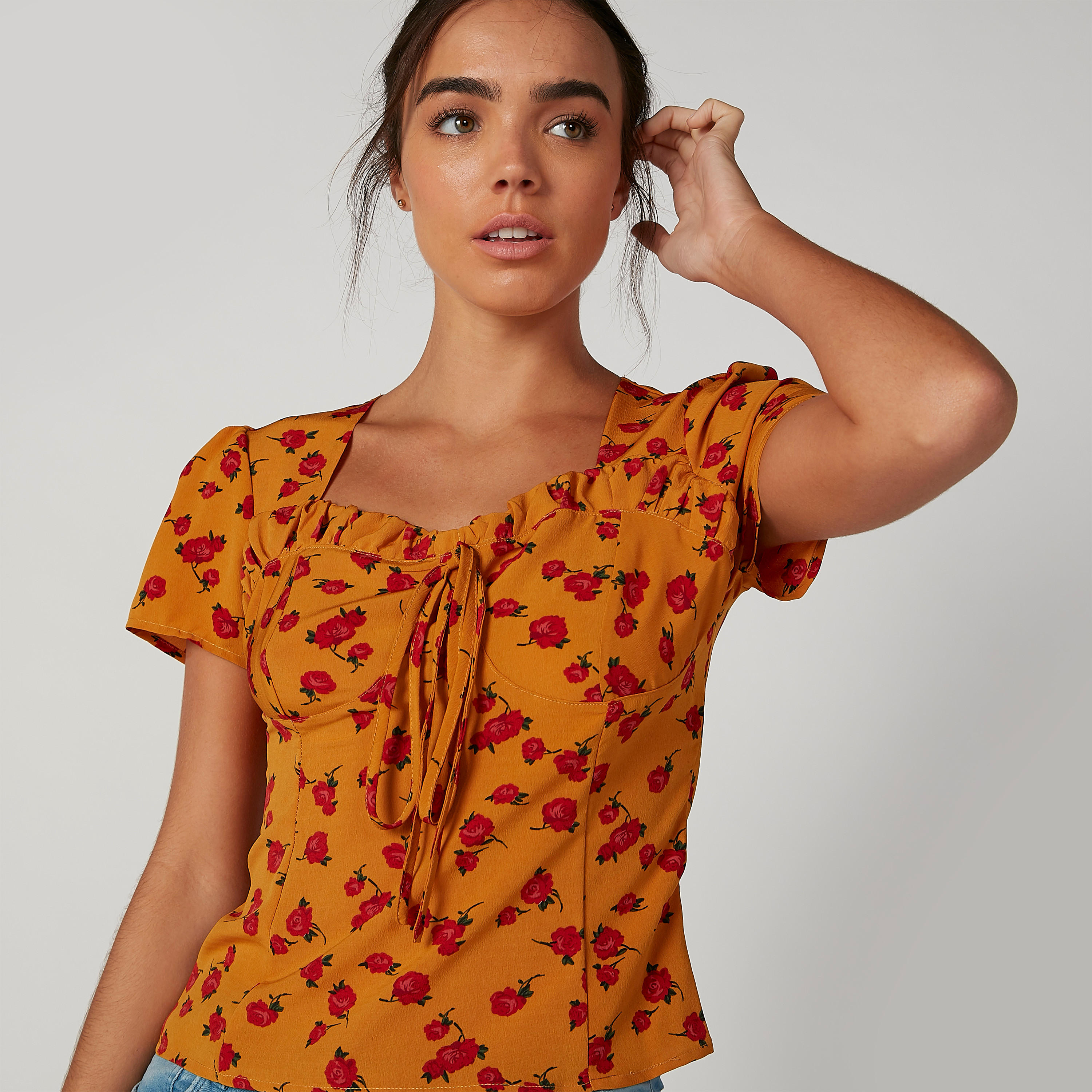 بلوزة سكيني بأكمام قصيرة وأربطة وطبعات-women-clothing-shirtsandblouses-blouses-image-4