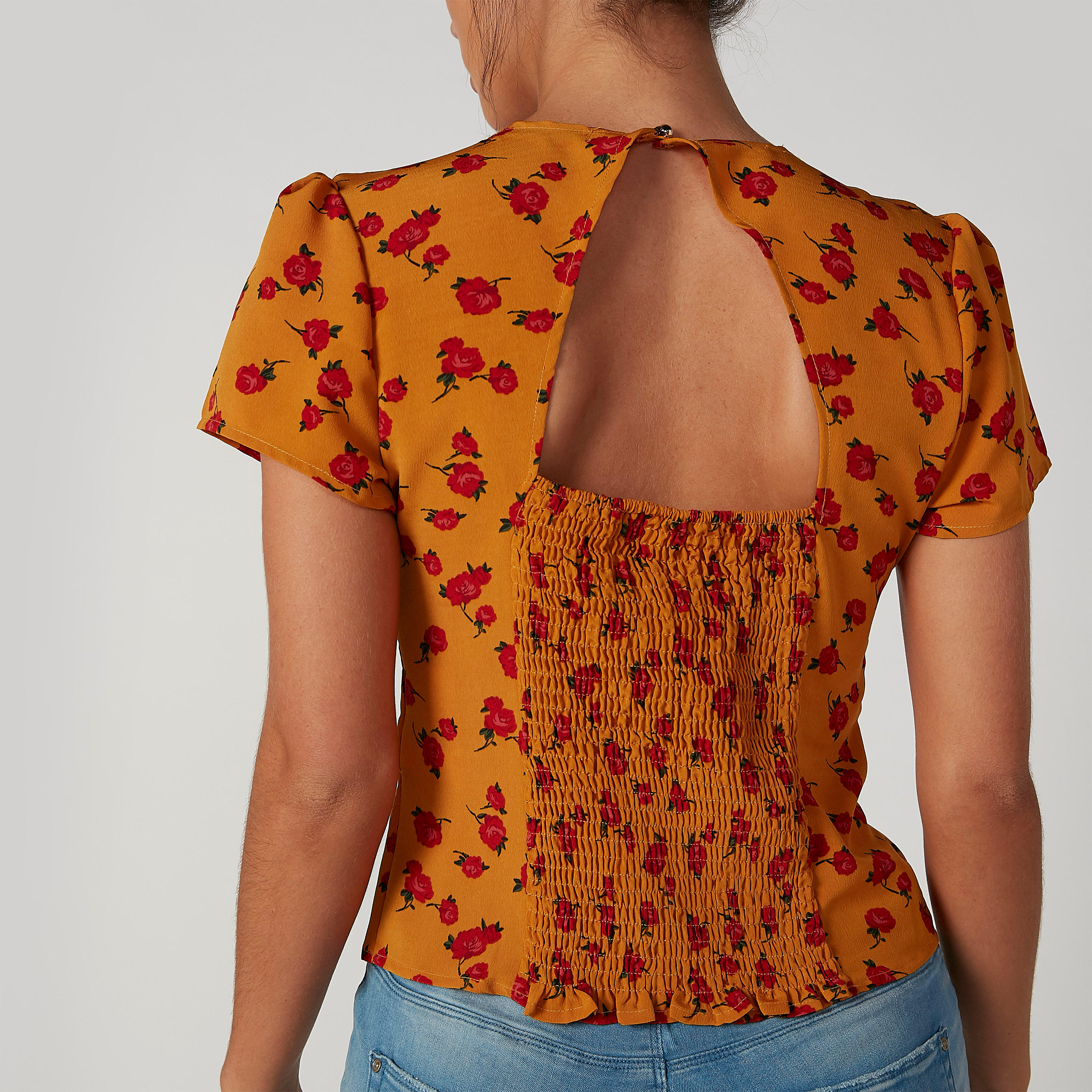 بلوزة سكيني بأكمام قصيرة وأربطة وطبعات-women-clothing-shirtsandblouses-blouses-image-5