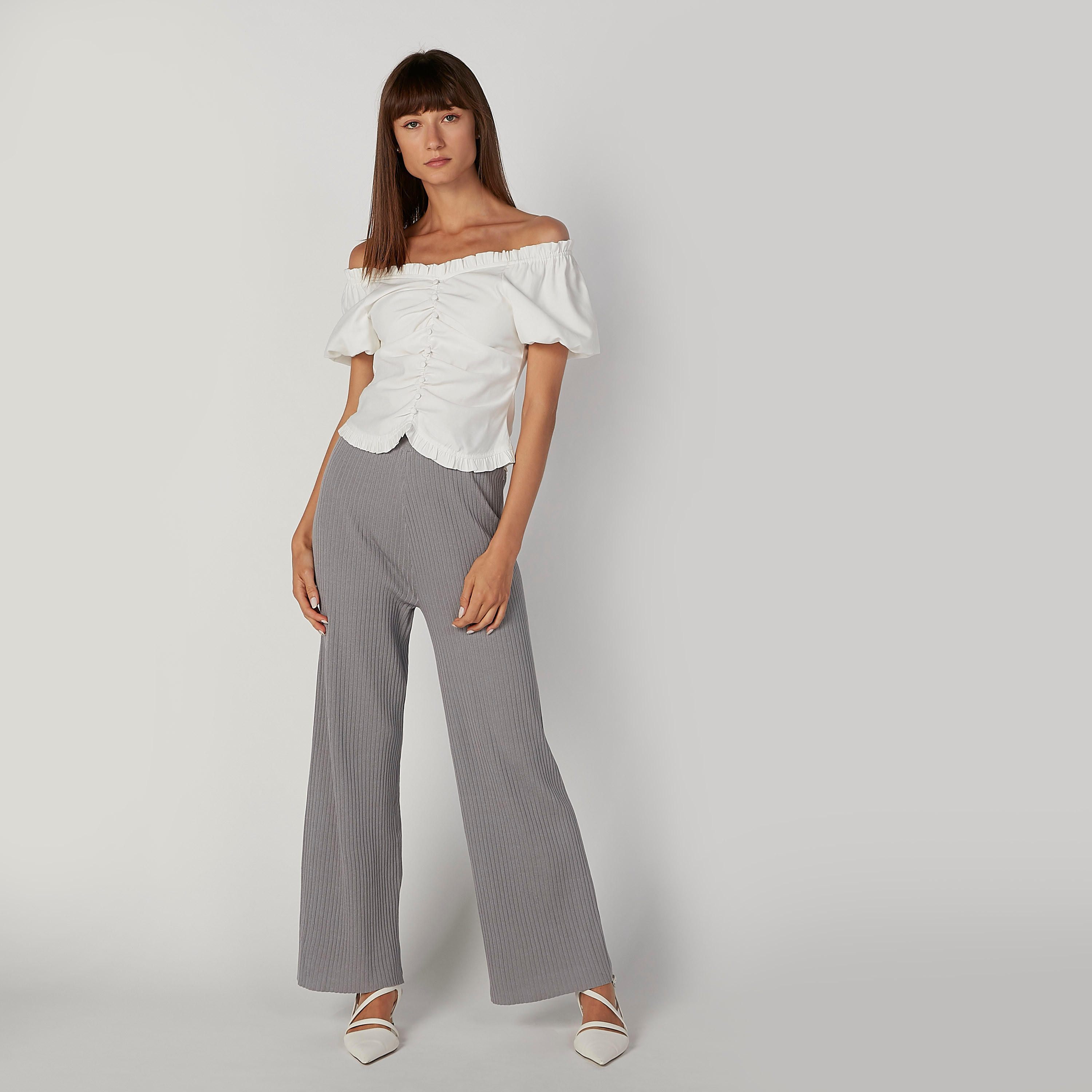 بلوزة سكيني سادة بياقة طوق وأكمام قصيرة-women-clothing-shirtsandblouses-blouses-image-1