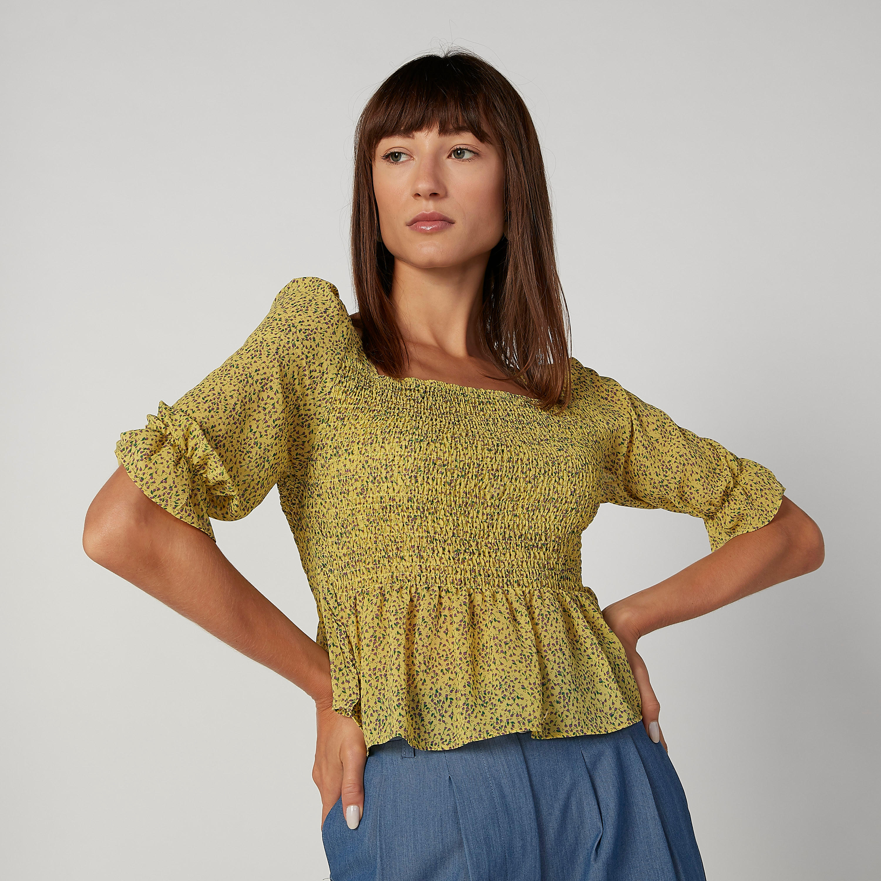 بلوزة قصيرة سكيني بياقة مربّعة وأكمام واسعة وطبعات-women-clothing-shirtsandblouses-blouses-image-1