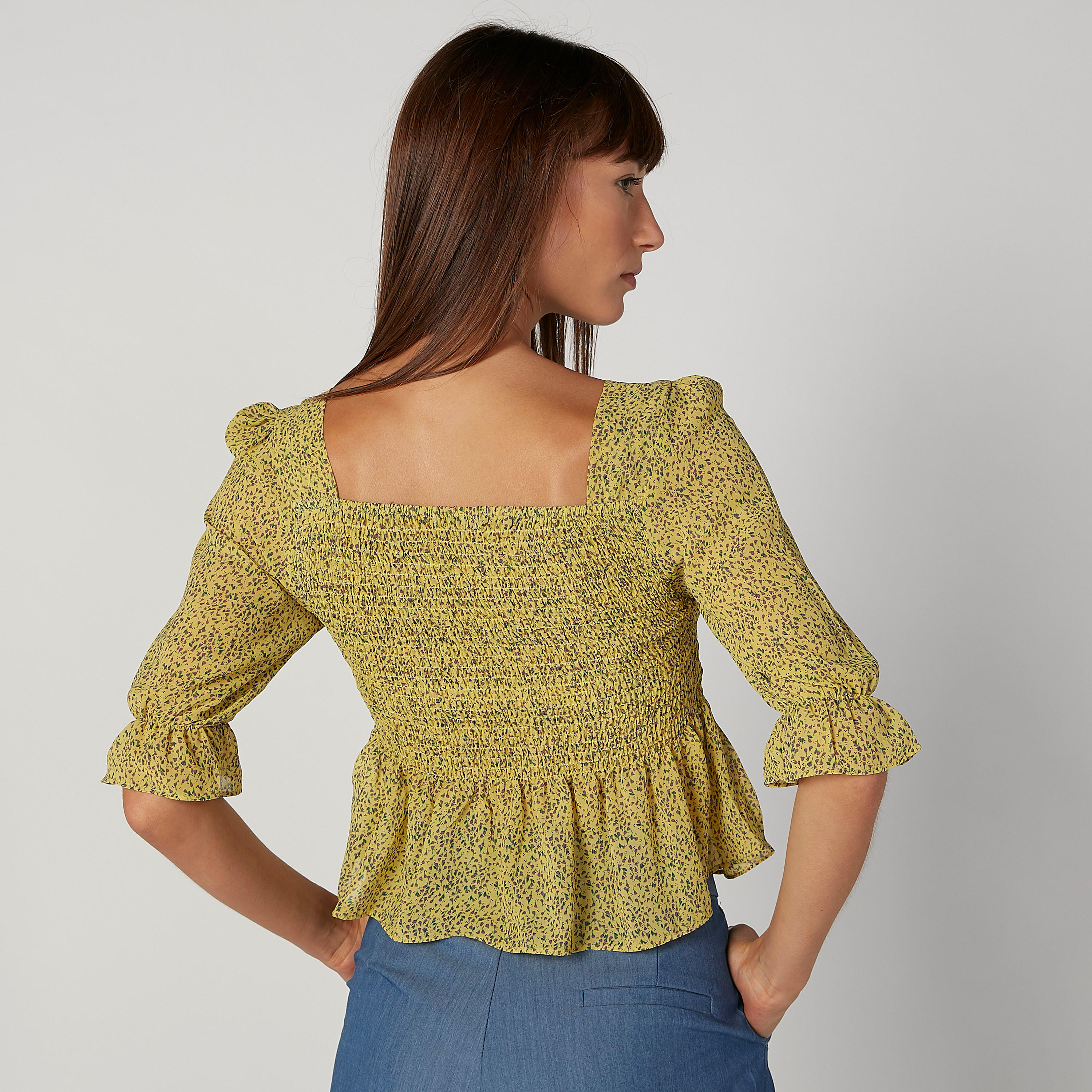 بلوزة قصيرة سكيني بياقة مربّعة وأكمام واسعة وطبعات-women-clothing-shirtsandblouses-blouses-image-2