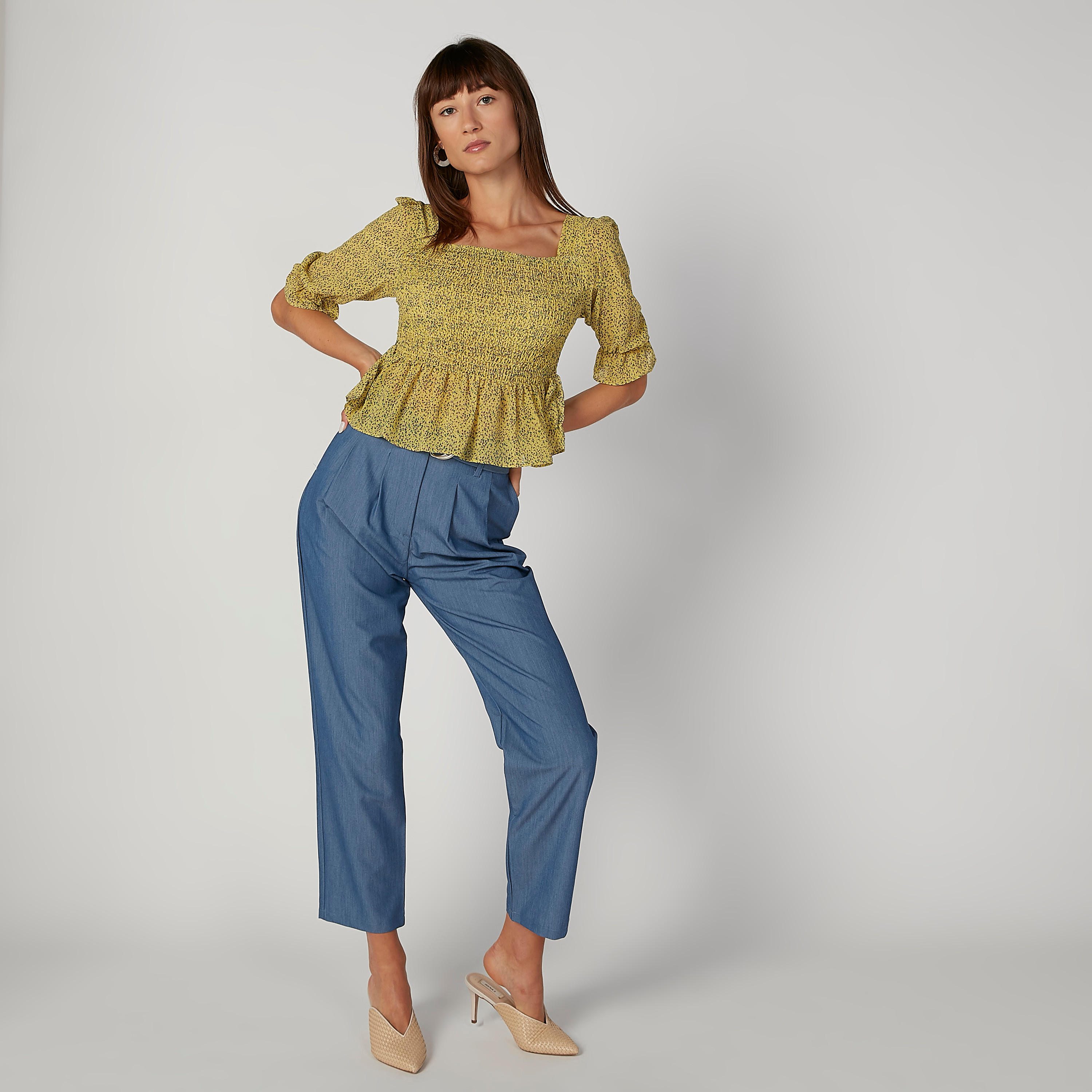 بلوزة قصيرة سكيني بياقة مربّعة وأكمام واسعة وطبعات-women-clothing-shirtsandblouses-blouses-image-3
