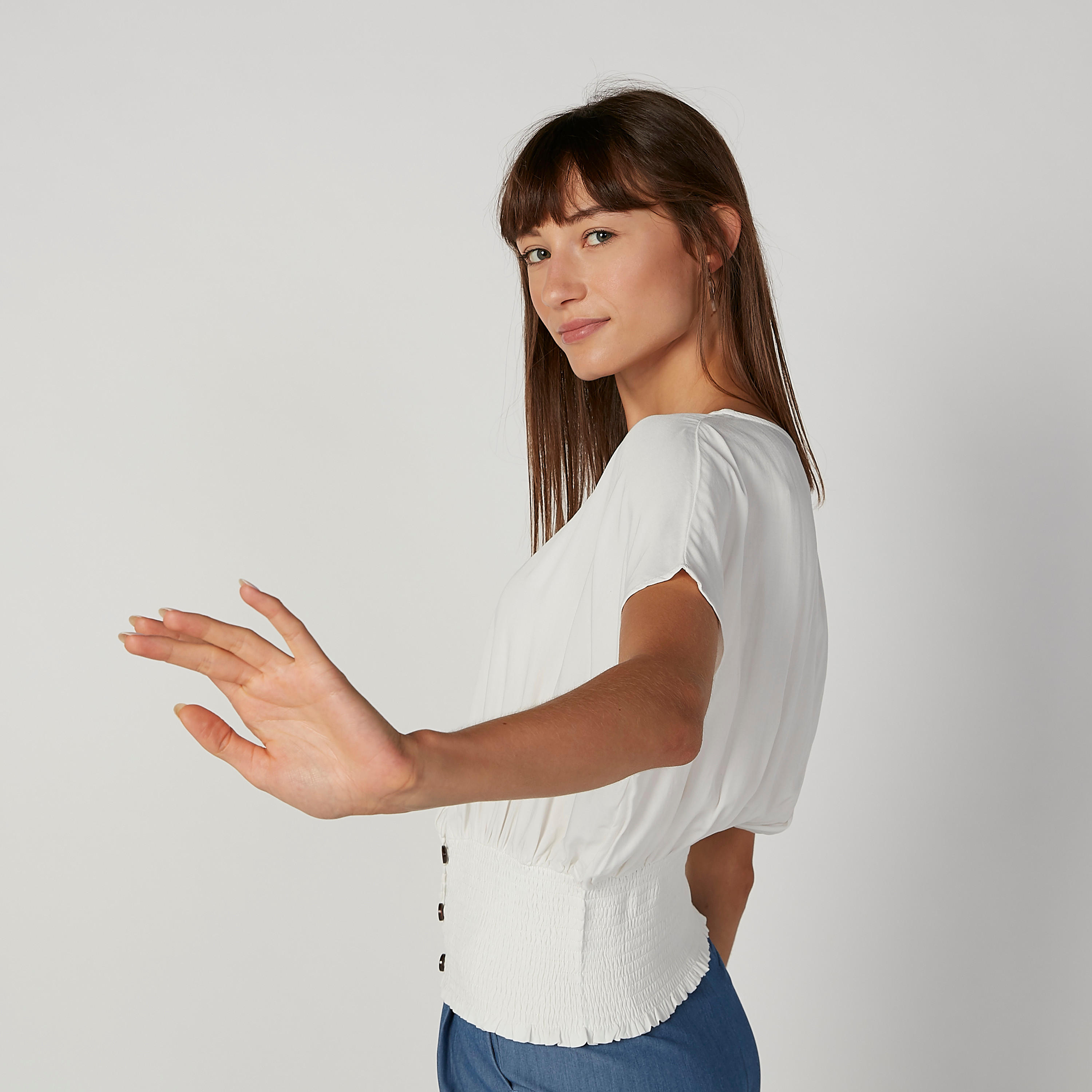 بلوزة سادة بياقة V ودرزات-women-clothing-shirtsandblouses-blouses-image-2