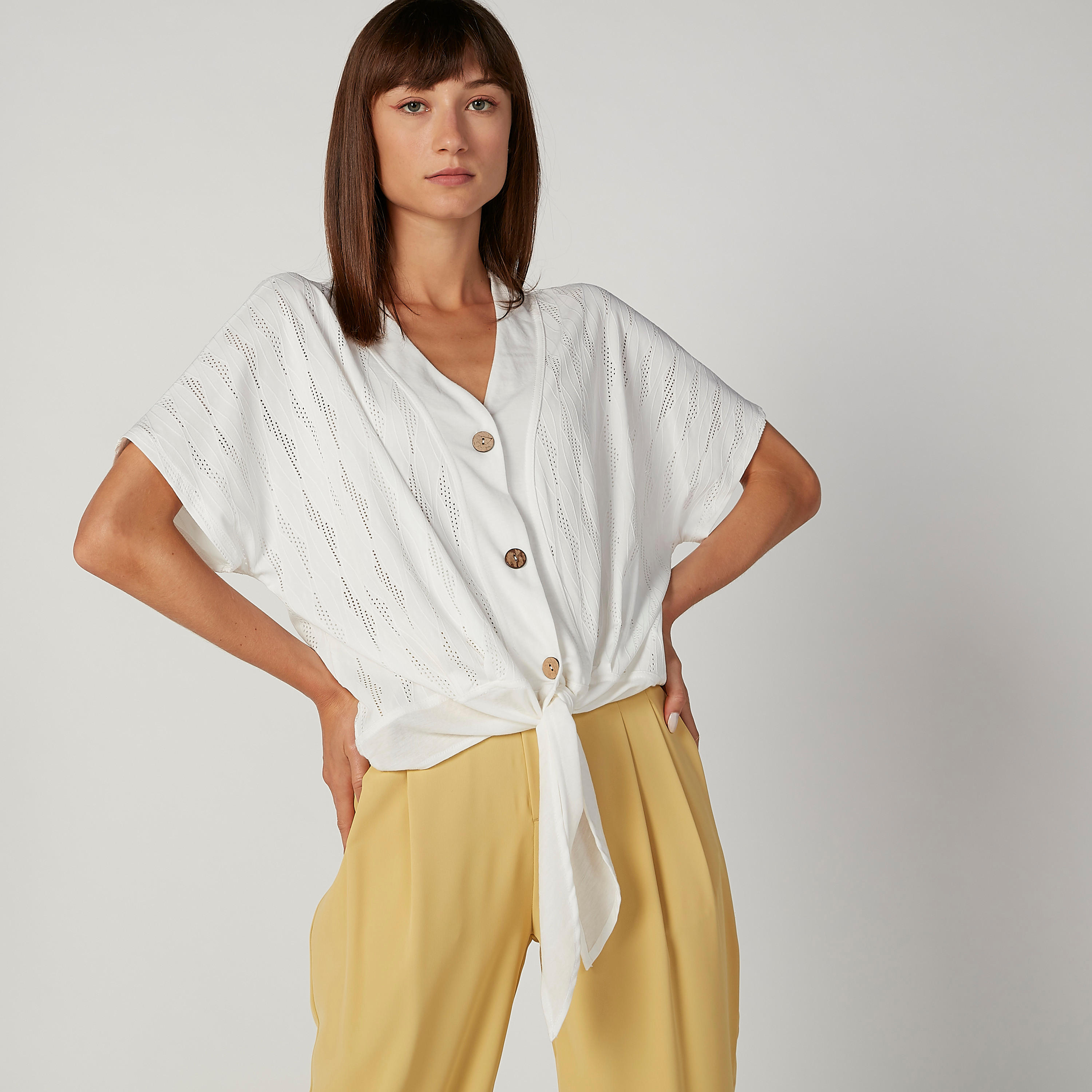 بلوزة بارزة الملمس بياقة V وأربطة-women-clothing-shirtsandblouses-blouses-image-3
