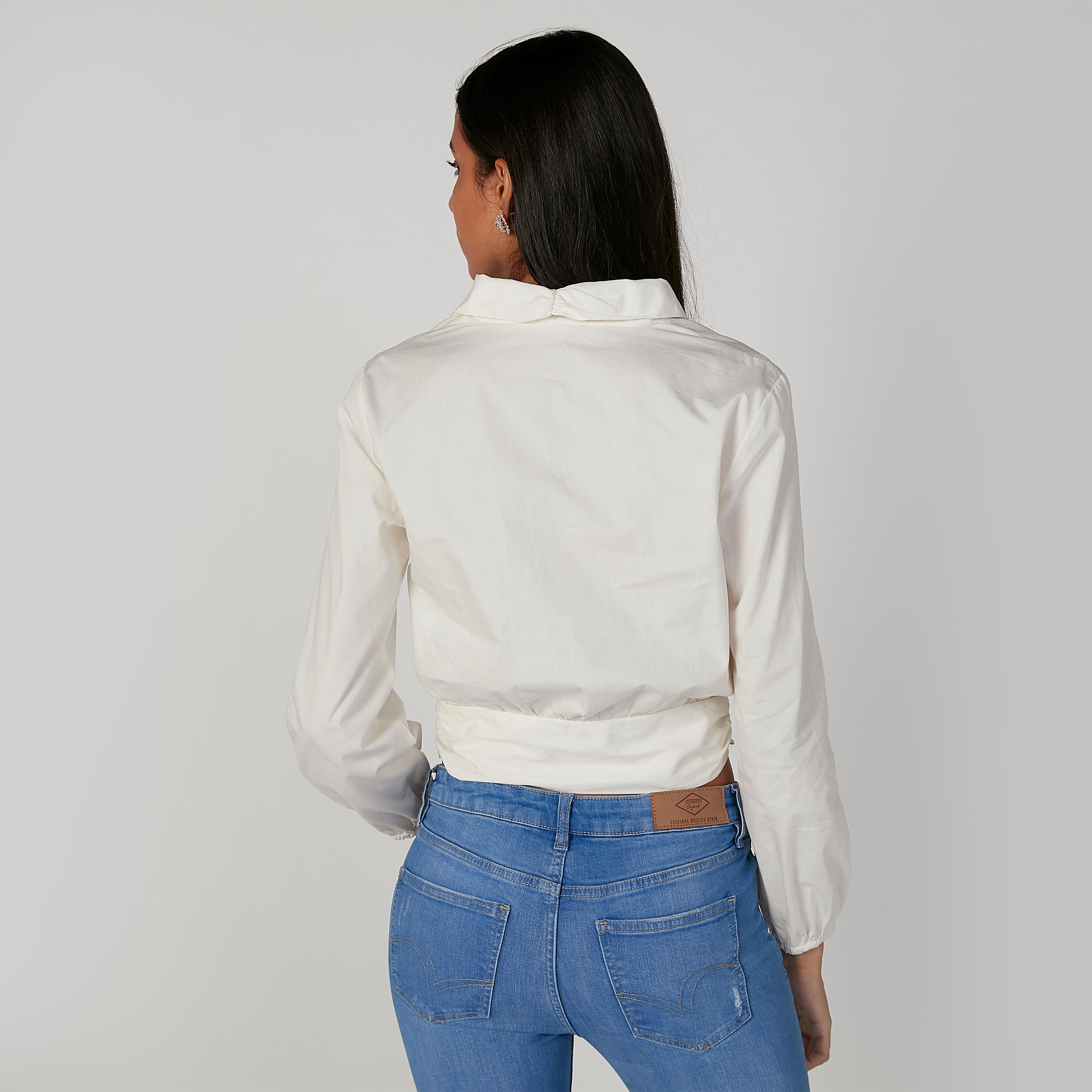 بلوزة قصيرة سليم سادة بياقة V وأكمام طويلة-women-clothing-shirtsandblouses-blouses-image-3