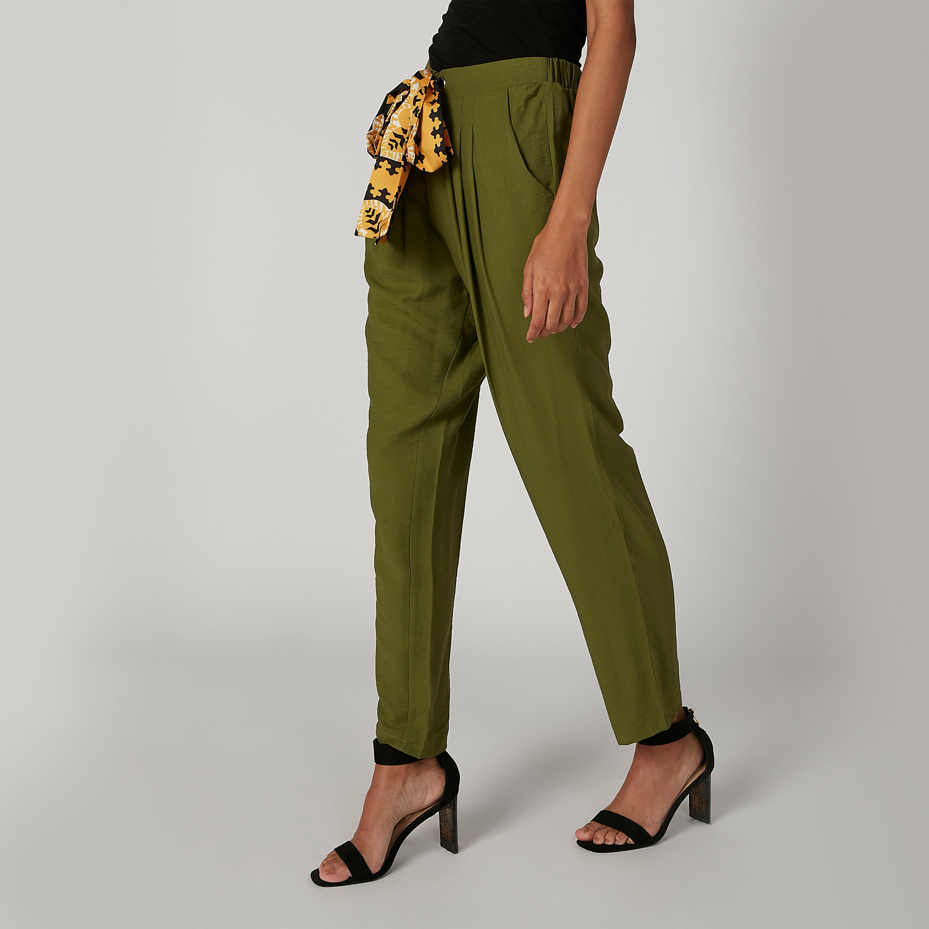 بنطلون سادة بخصر متوسط الارتفاع وجيوب وأربطة-women-clothing-bottoms-trousers-image-3