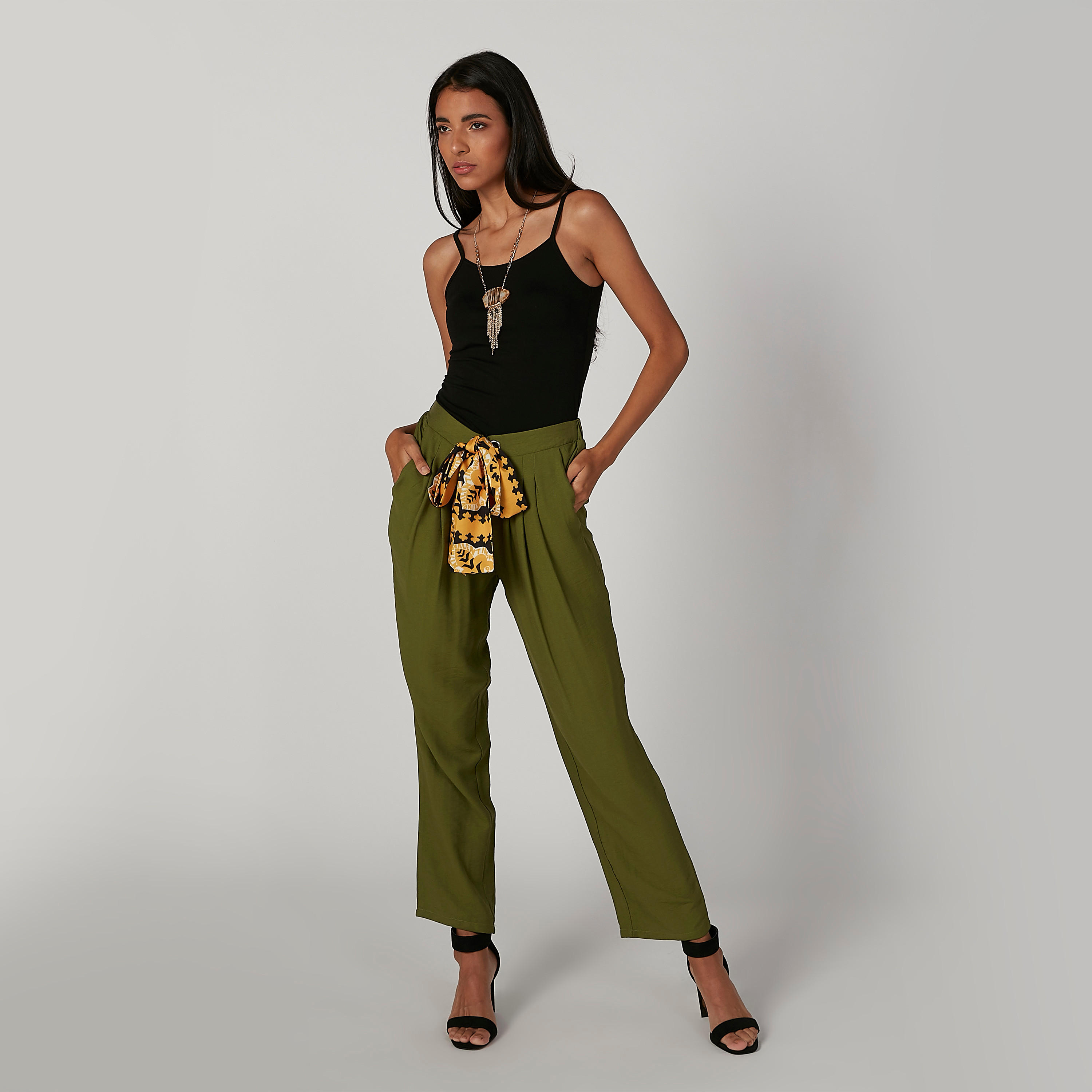 بنطلون سادة بخصر متوسط الارتفاع وجيوب وأربطة-women-clothing-bottoms-trousers-image-4