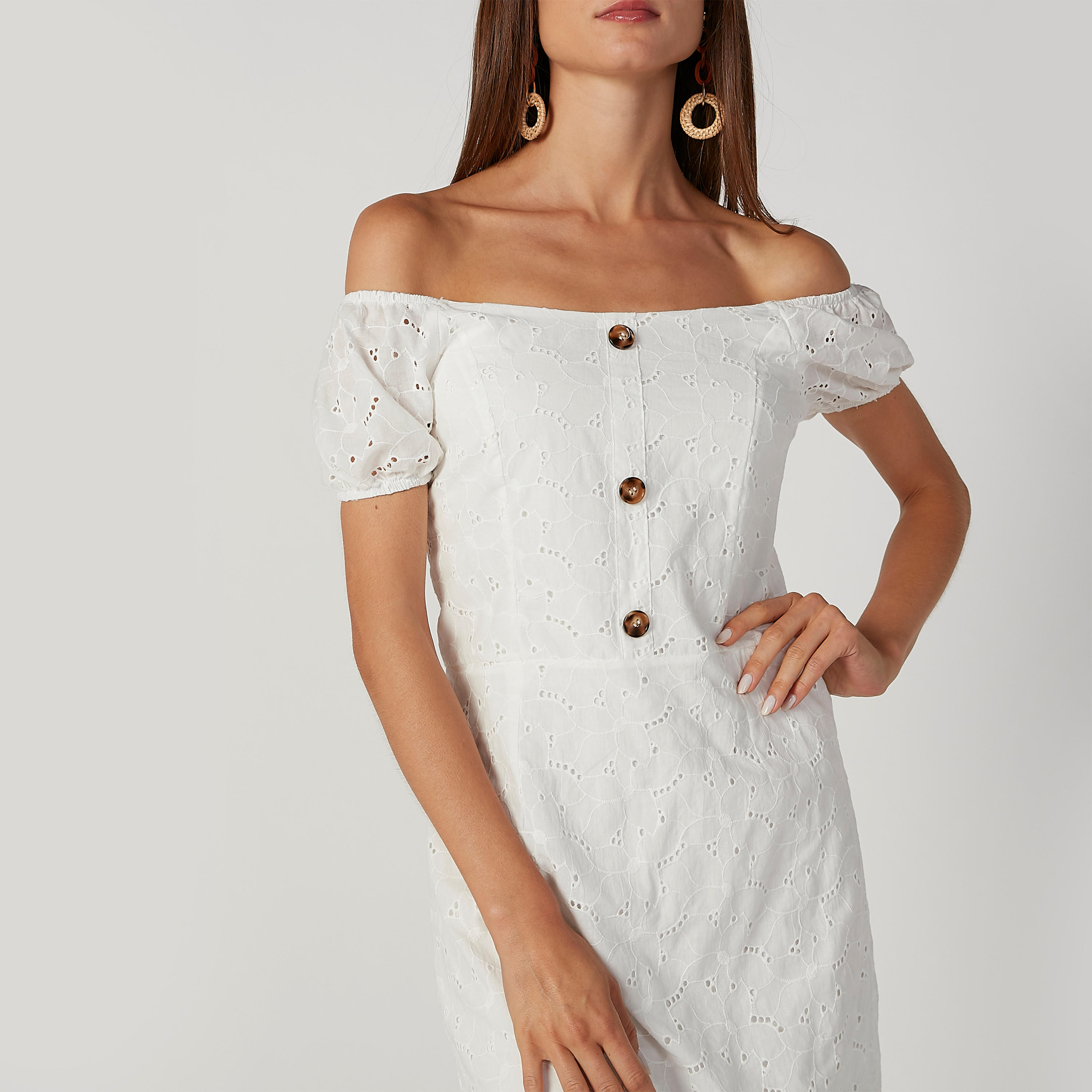 فستان شيفلي قصير مكشوف الأكتاف بأكمام قصيرة وأزرار-women-clothing-dresses-image-4