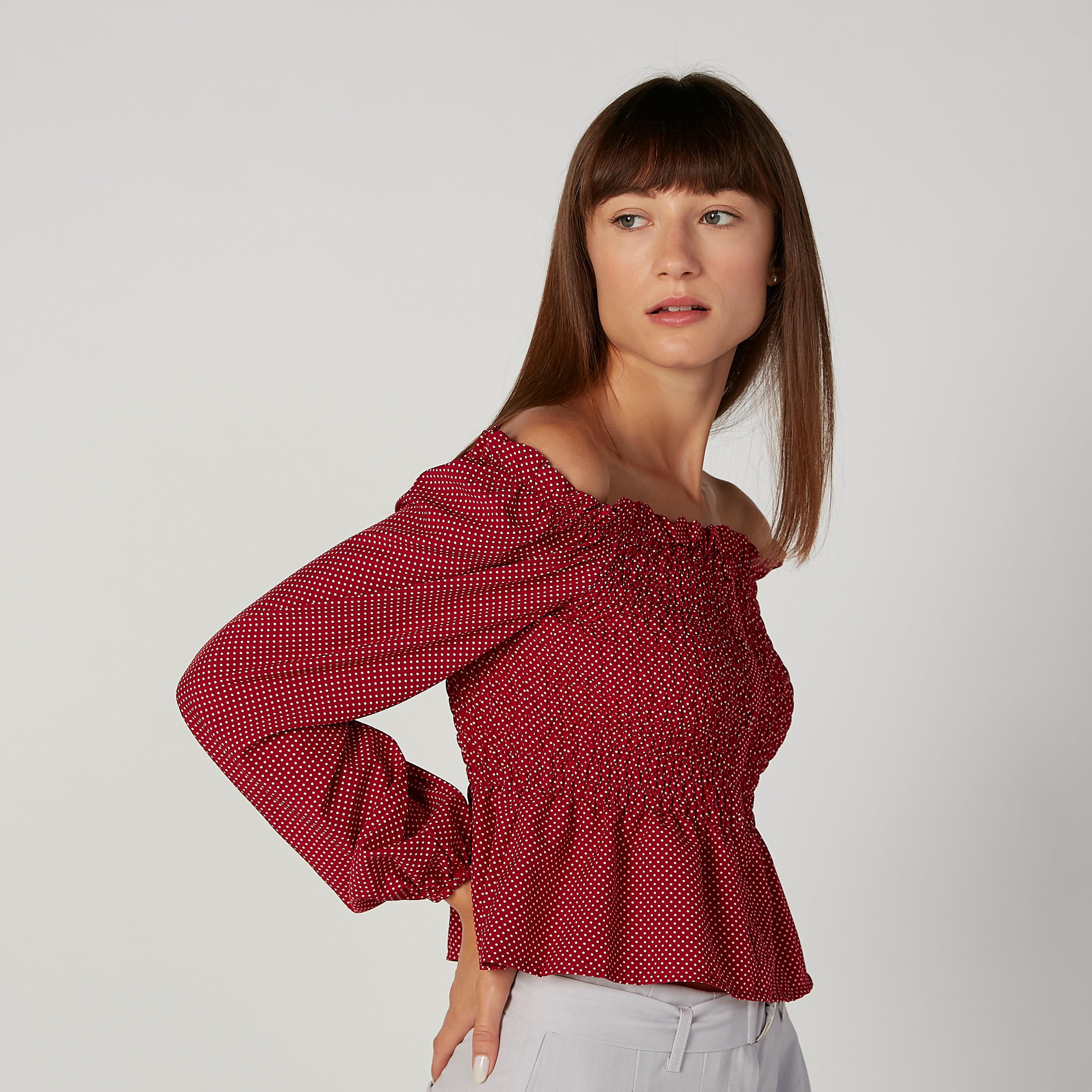 بلوزة سليم بياقة طوق وأكمام بيشوب وطبعات-women-clothing-shirtsandblouses-blouses-image-4