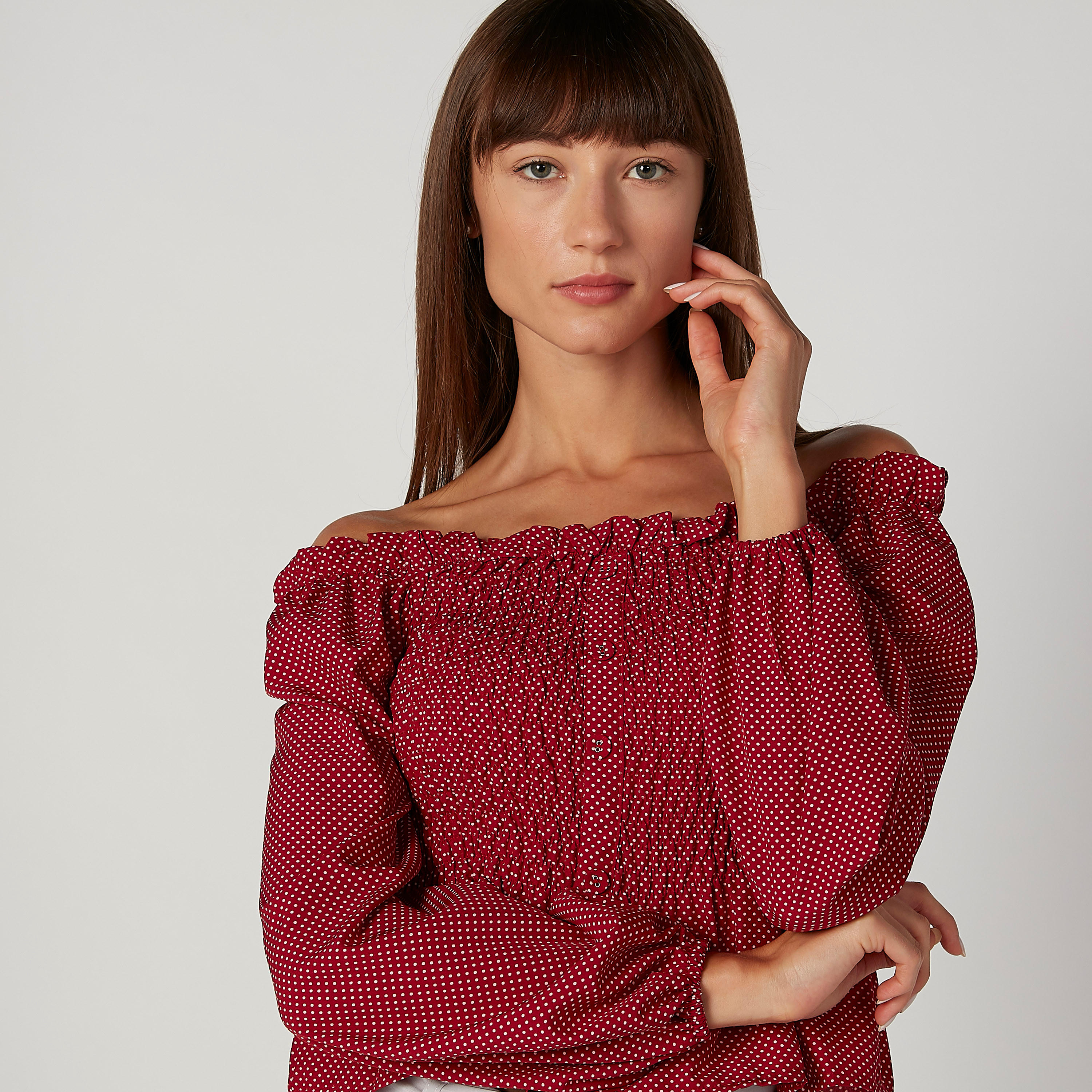 بلوزة سليم بياقة طوق وأكمام بيشوب وطبعات-women-clothing-shirtsandblouses-blouses-image-5