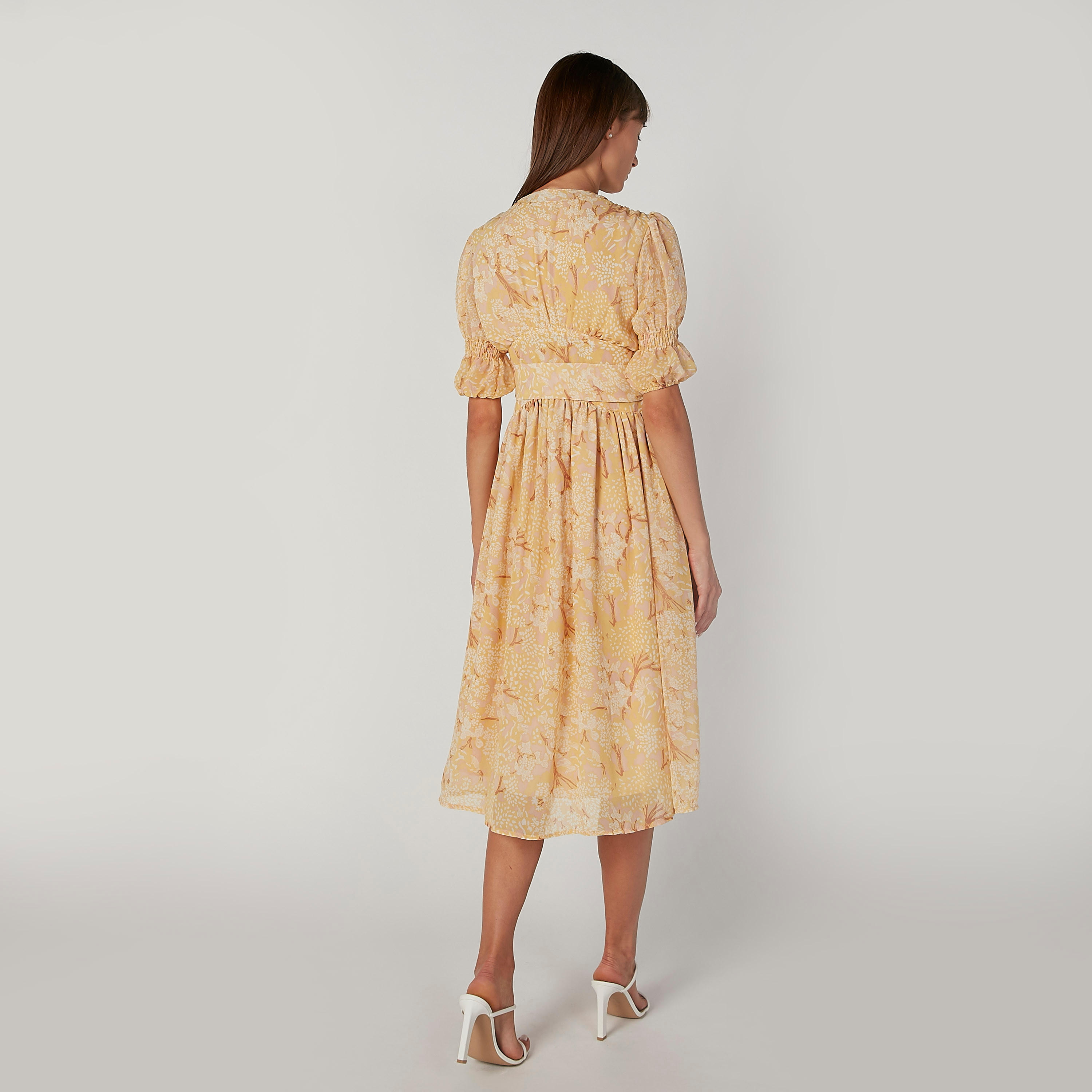فستان ميدي بياقة V وأكمام قصيرة وطبعات زهرية-women-clothing-dresses-image-2