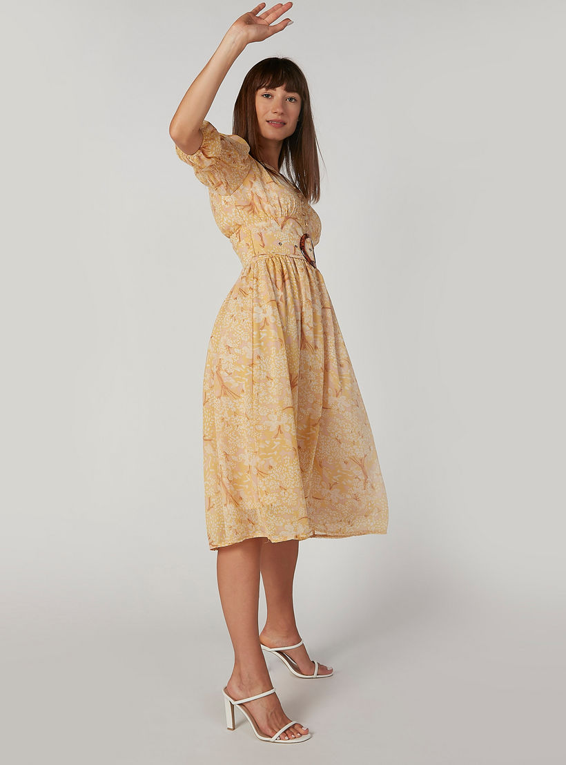 فستان ميدي بياقة V وأكمام قصيرة وطبعات زهرية-women-clothing-dresses-image-4
