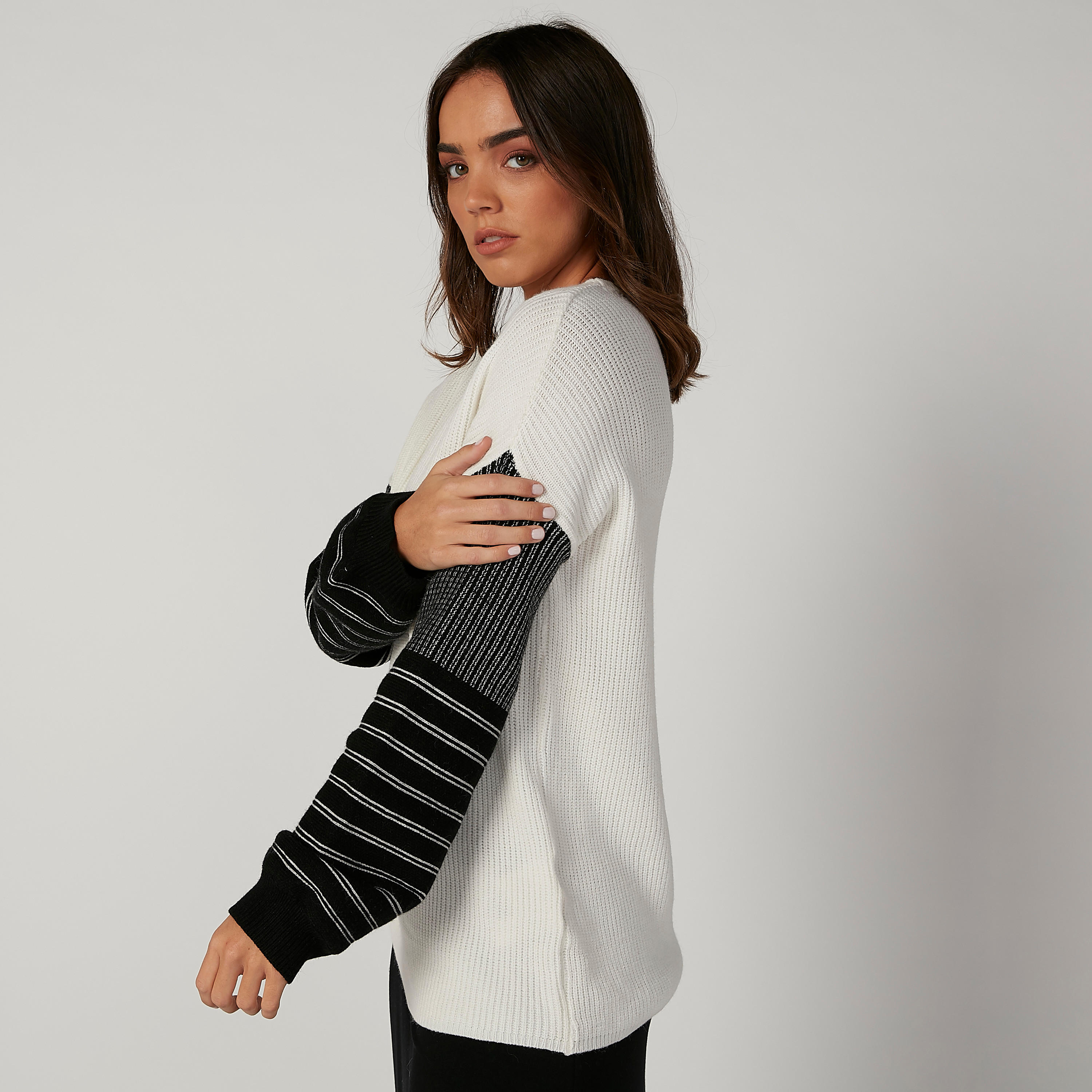 كنزة بارزة الملمس بياقة مستديرة وأكمام طويلة-women-clothing-cardigansandjumpers-jumpers-image-5