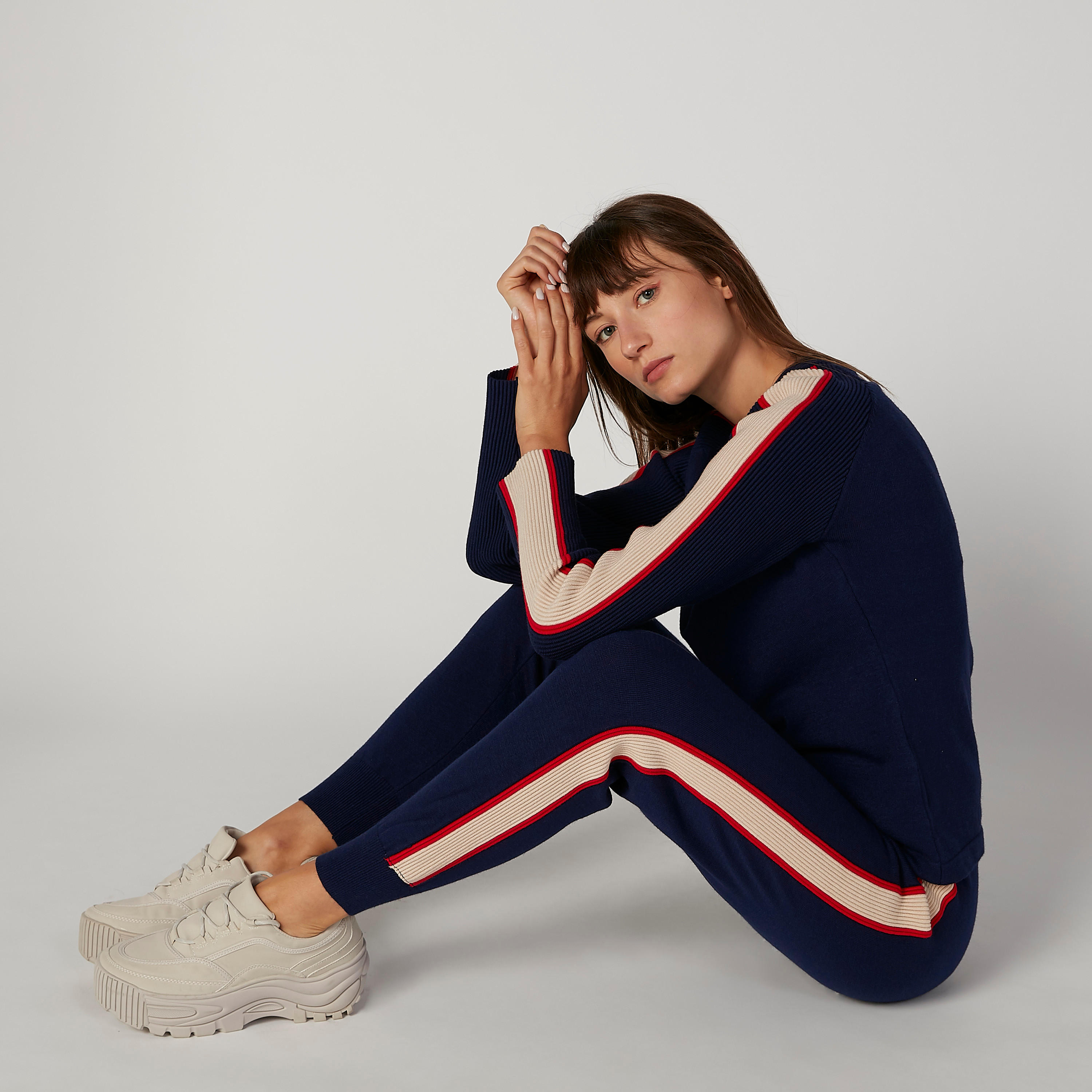 بنطلون رياضي بخصر مرن-women-clothing-bottoms-joggers-image-2