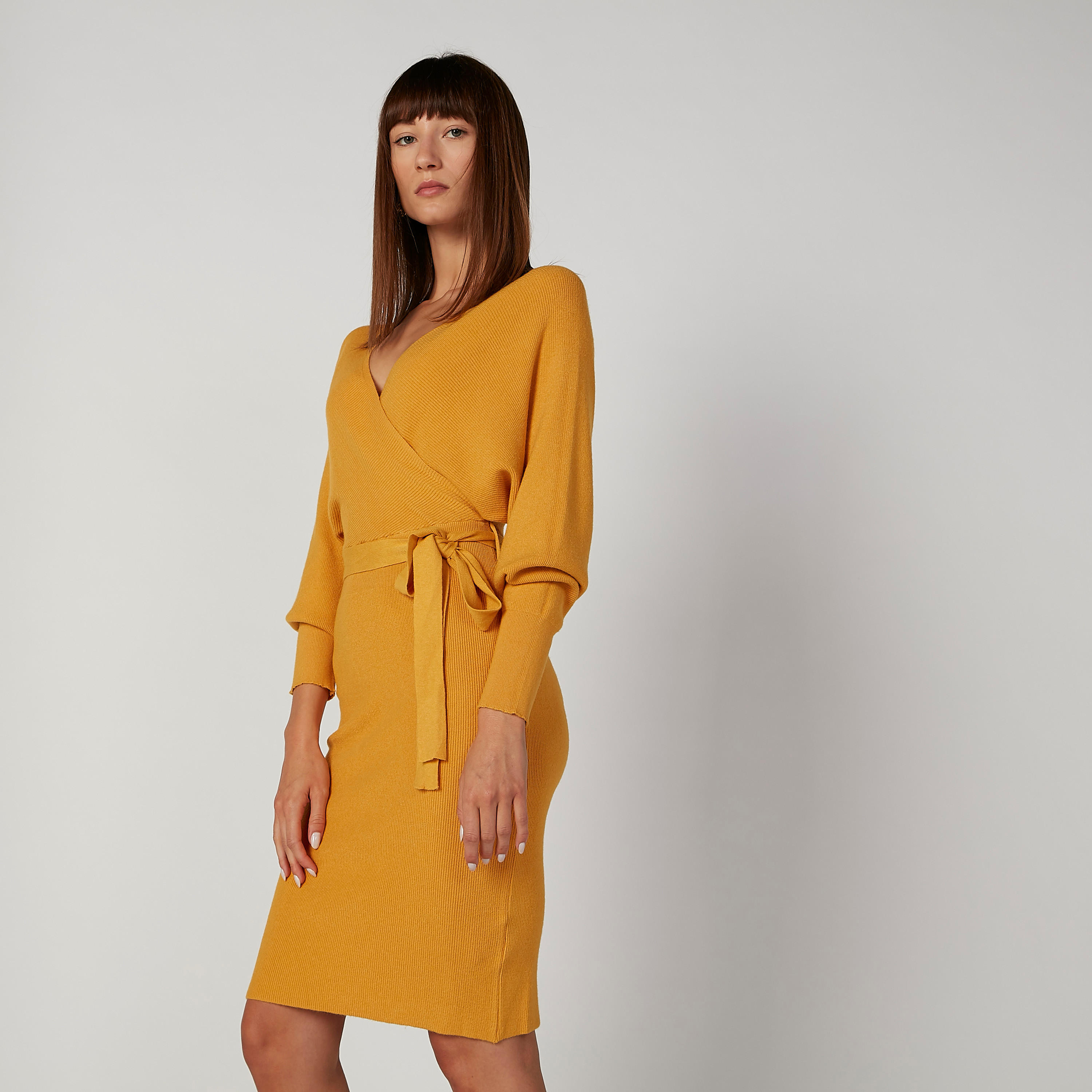 فستان ميدي بارز الملمس بقصّة ضيقة وأكمام طويلة وأربطة-women-clothing-dresses-image-1