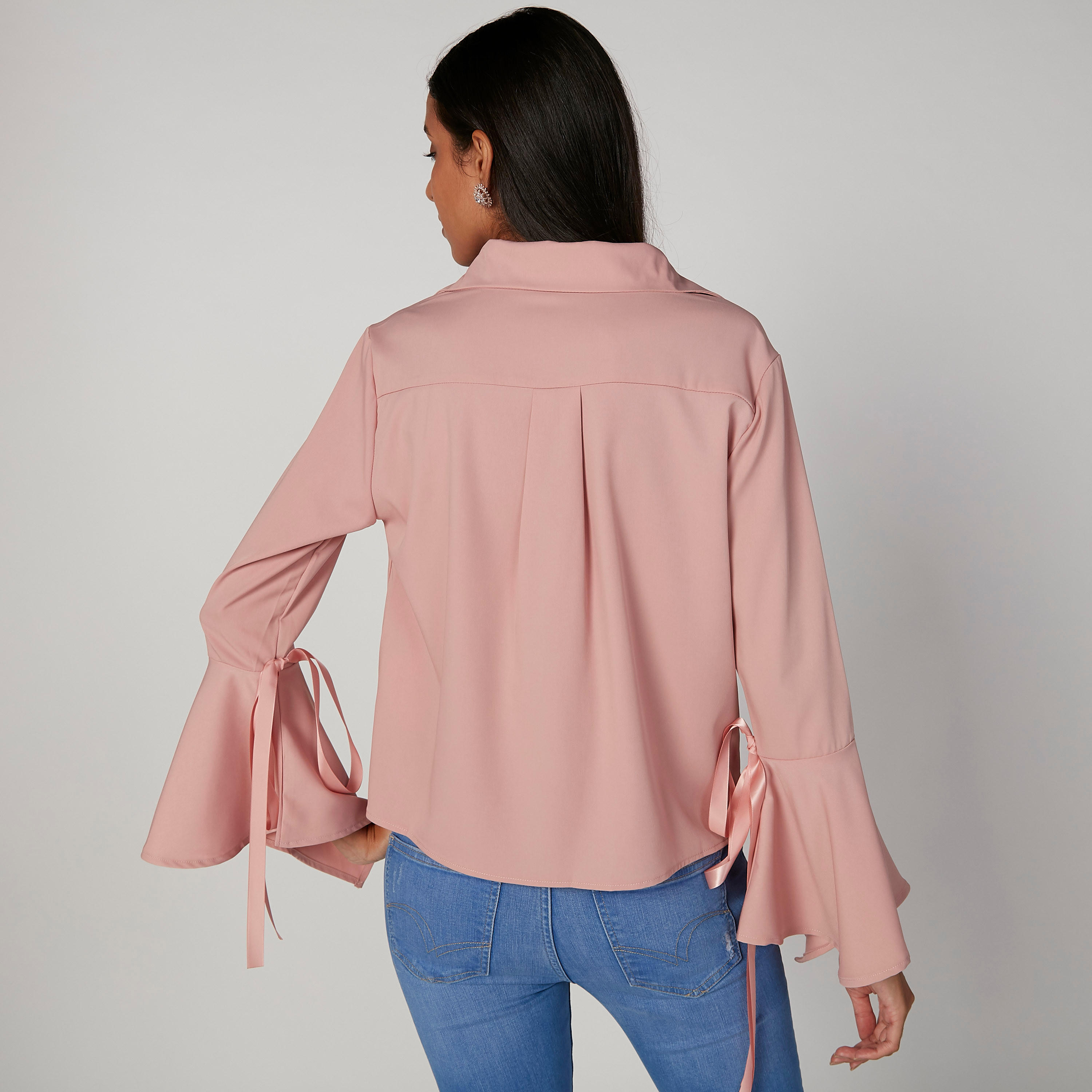 بلوزة سادة بياقة V وأكمام جرس-women-clothing-shirtsandblouses-blouses-image-2