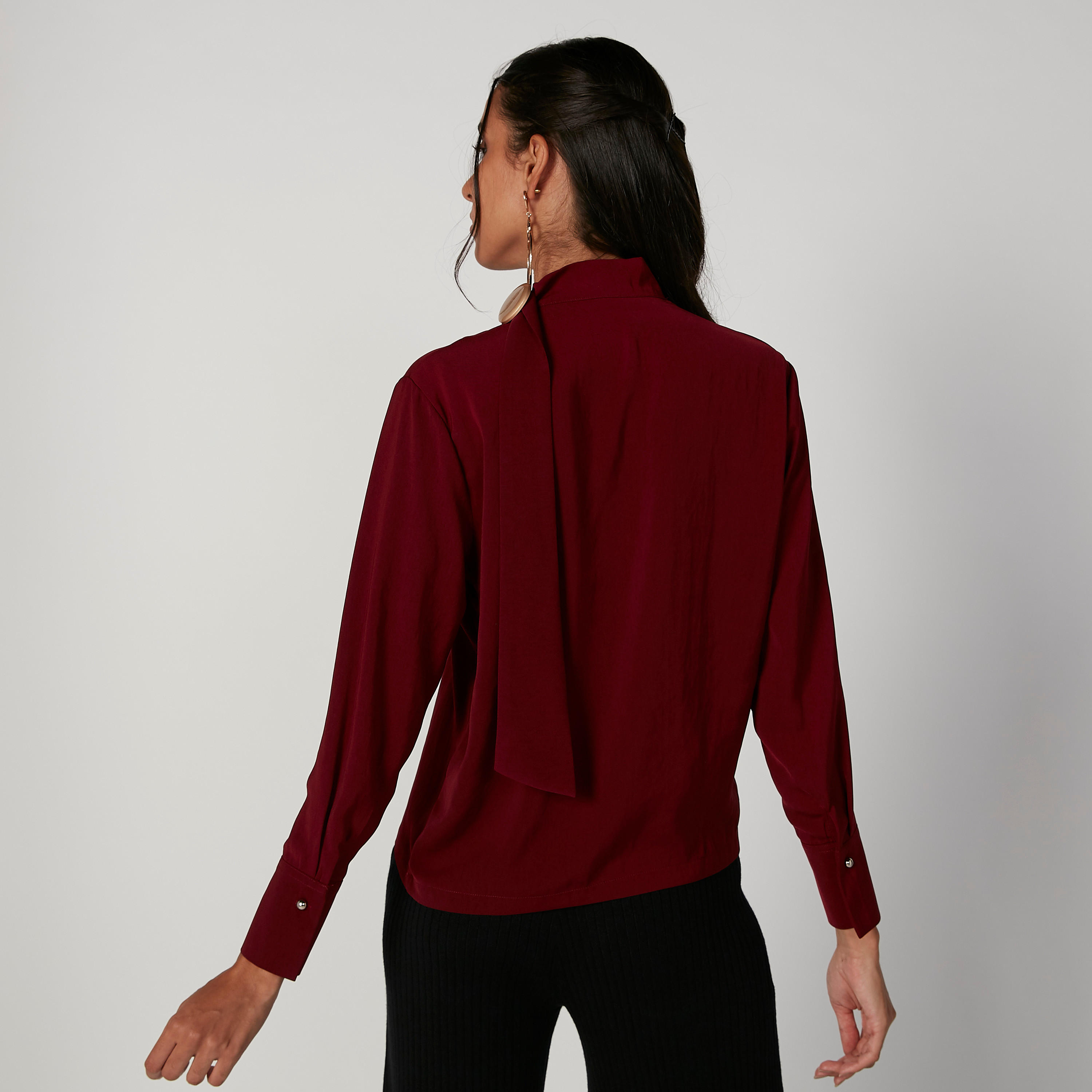 بلوزة سادة بياقة عالية وأكمام طويلة-women-clothing-shirtsandblouses-blouses-image-3