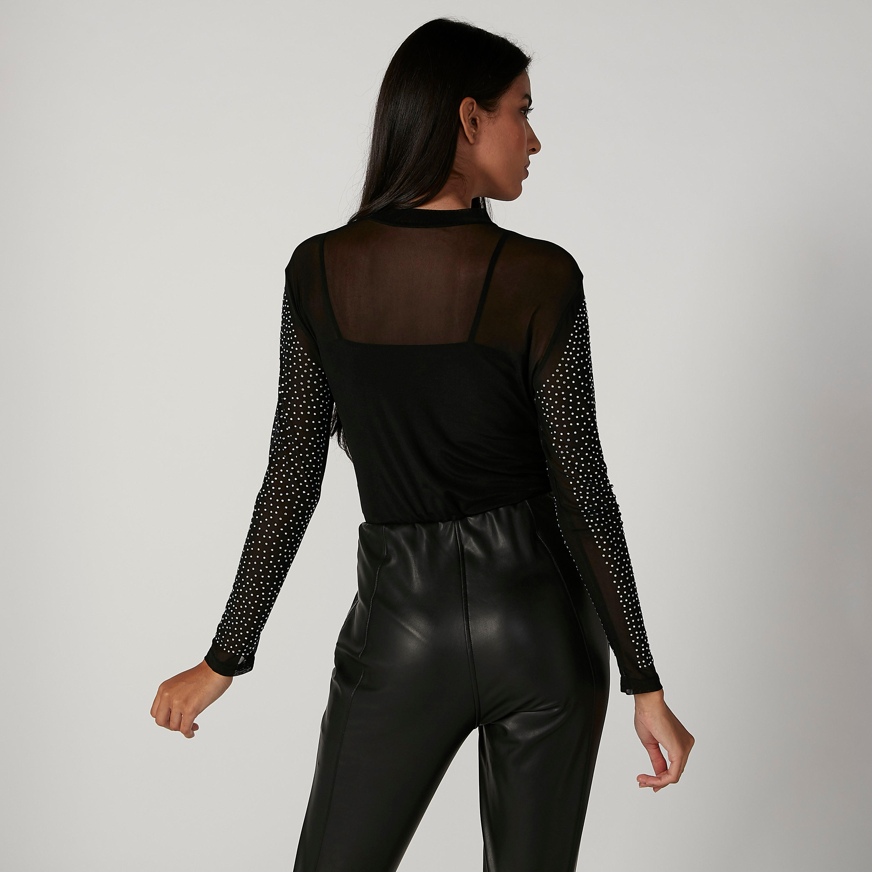 بلوزة سليم مزيّنة بياقة مستديرة وأكمام طويلة-women-clothing-shirtsandblouses-blouses-image-2