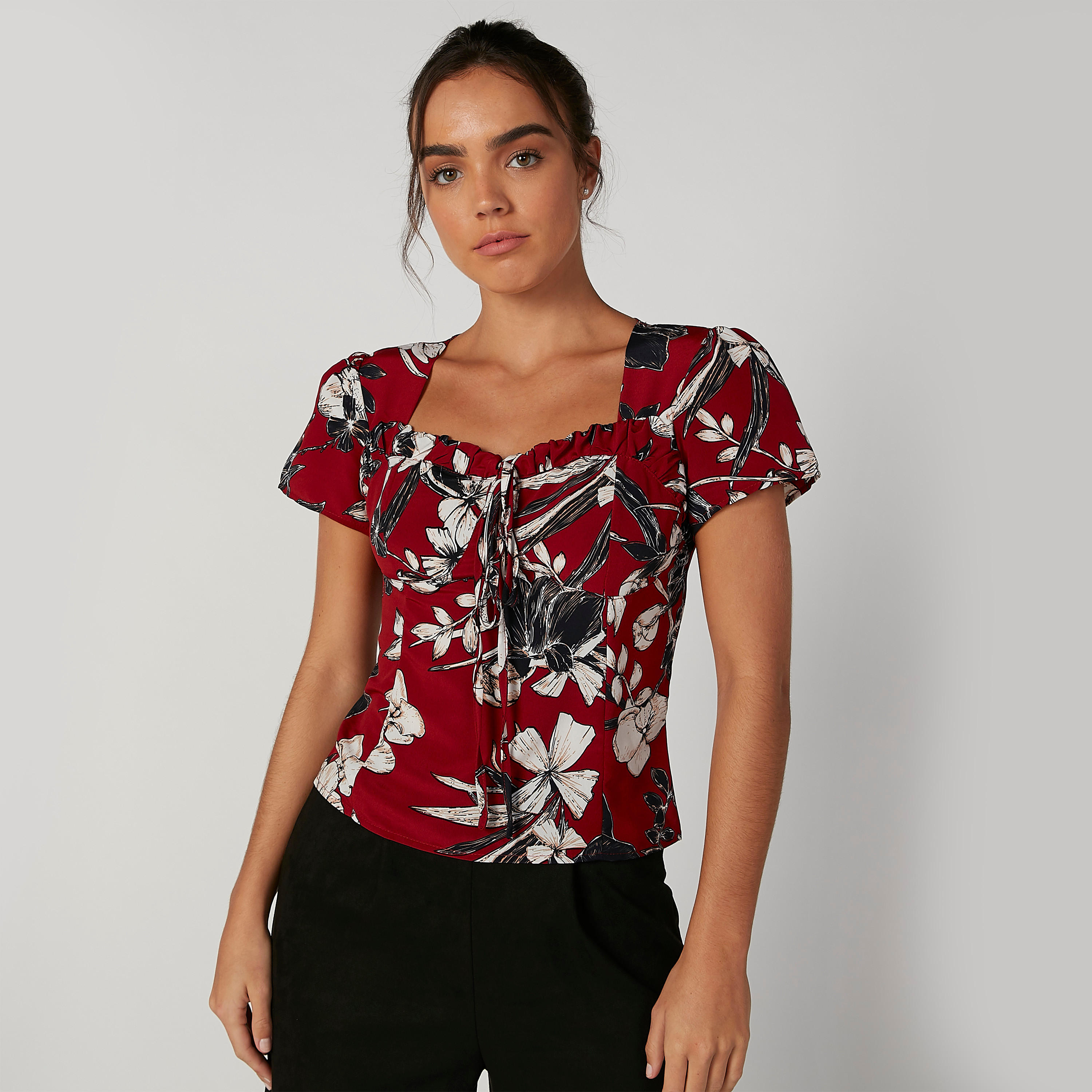 بلوزة قصيرة سليم بأكمام قصيرة وأربطة وطبعات-women-clothing-shirtsandblouses-blouses-image-1