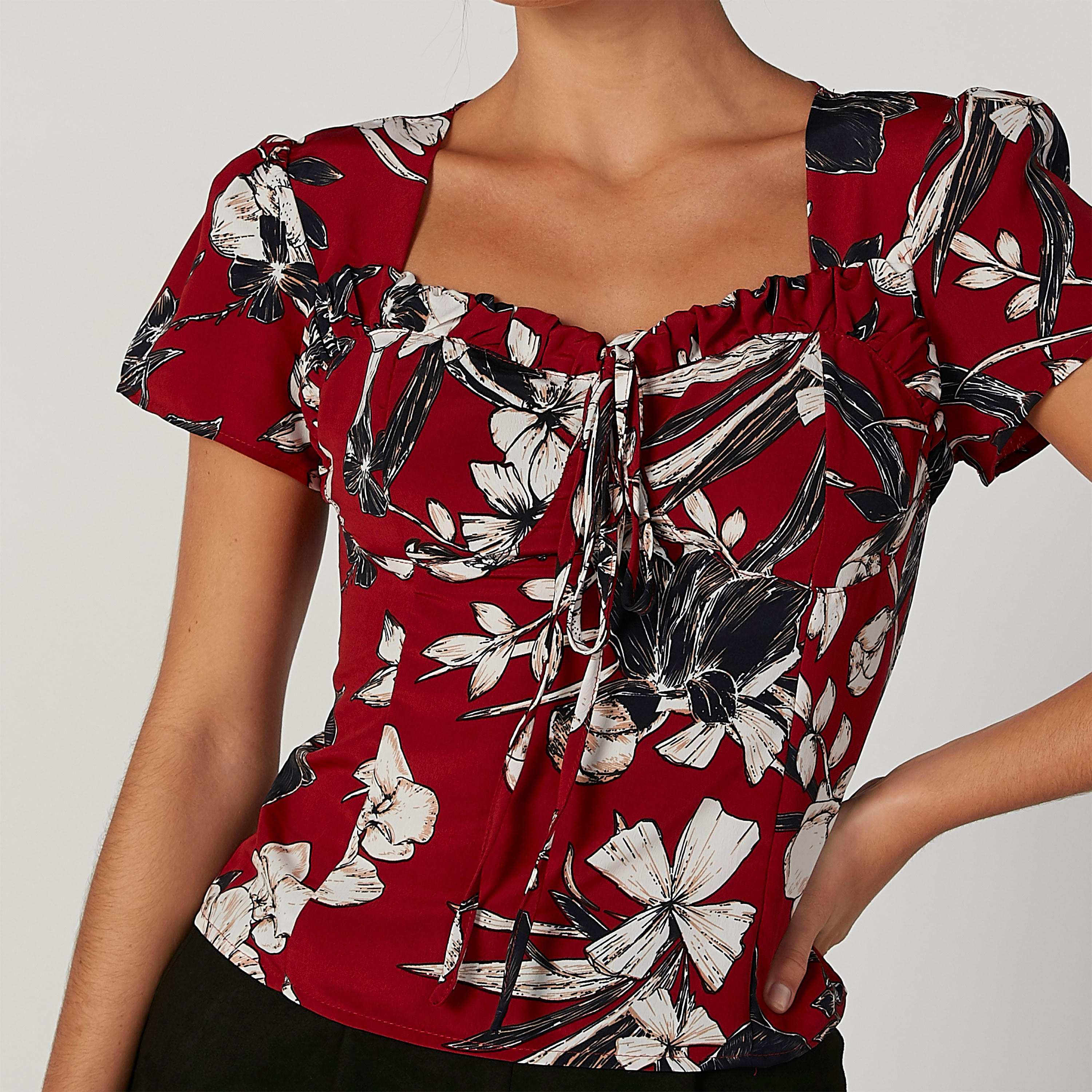 بلوزة قصيرة سليم بأكمام قصيرة وأربطة وطبعات-women-clothing-shirtsandblouses-blouses-image-4