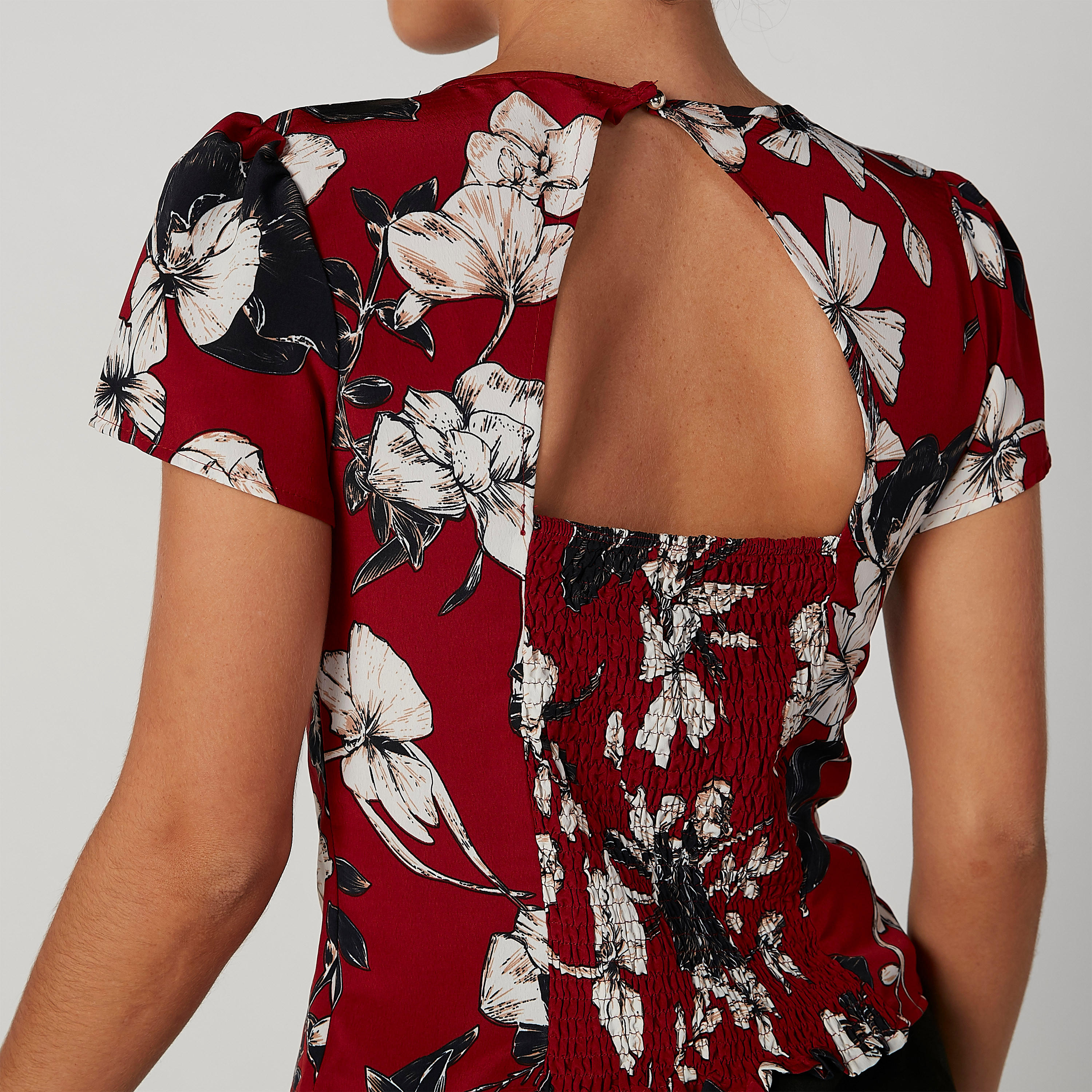 بلوزة قصيرة سليم بأكمام قصيرة وأربطة وطبعات-women-clothing-shirtsandblouses-blouses-image-5