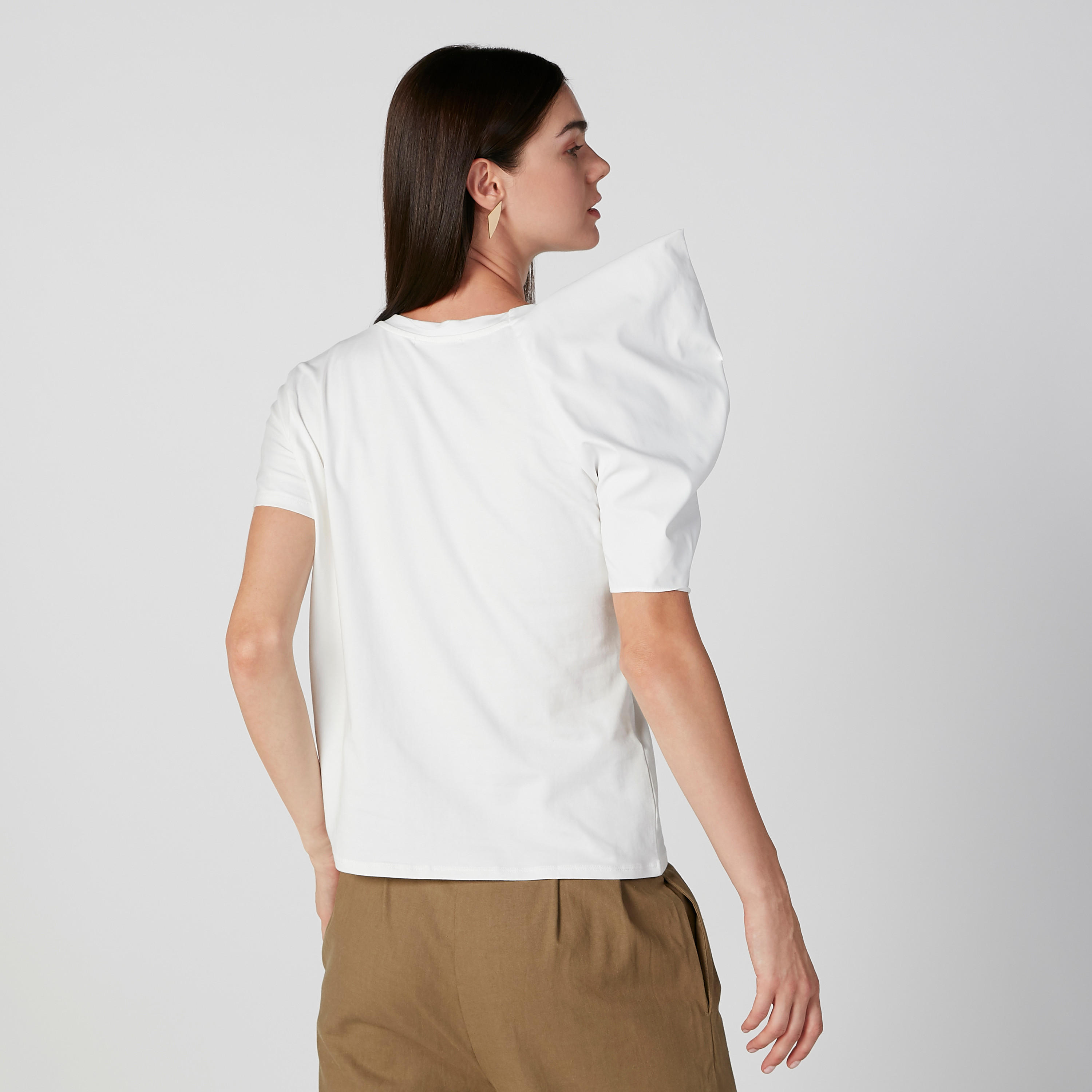 بلوزة سادة بياقة مستديرة وأكمام قصيرة-women-clothing-shirtsandblouses-blouses-image-1