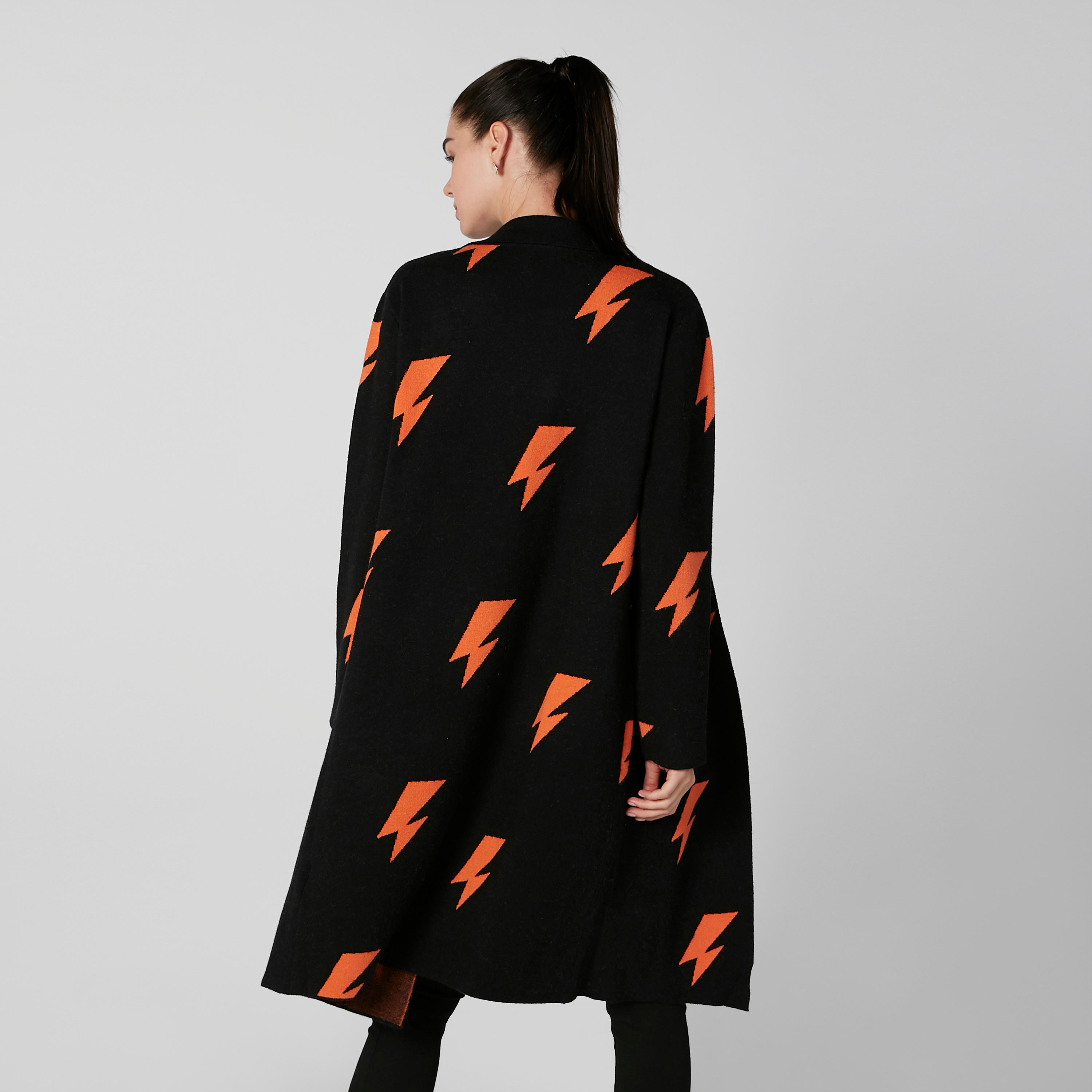 كارديجان طويل بأكمام طويلة وطبعات-women-winterwear-cardigansandjumpers-cardigans-image-1