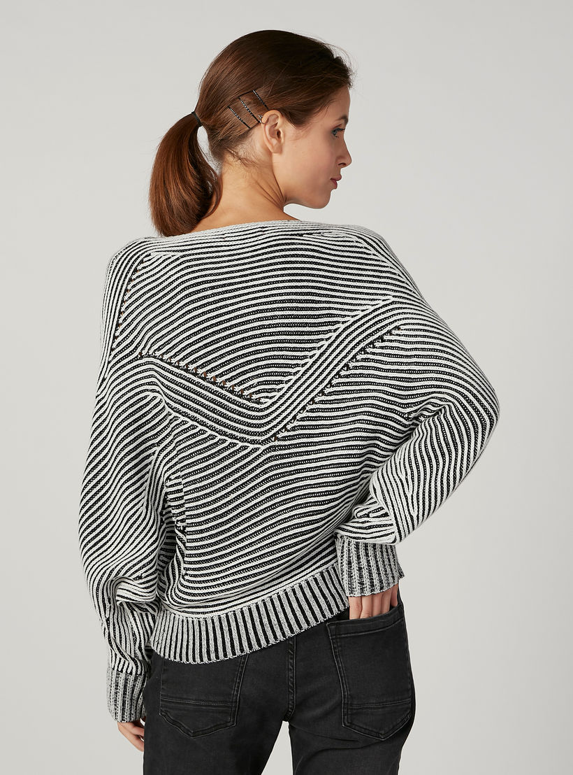 كنزة مقلّمة بقصّة واسعة وياقة مستديرة وأكمام طويلة-women-clothing-cardigansandjumpers-jumpers-image-3