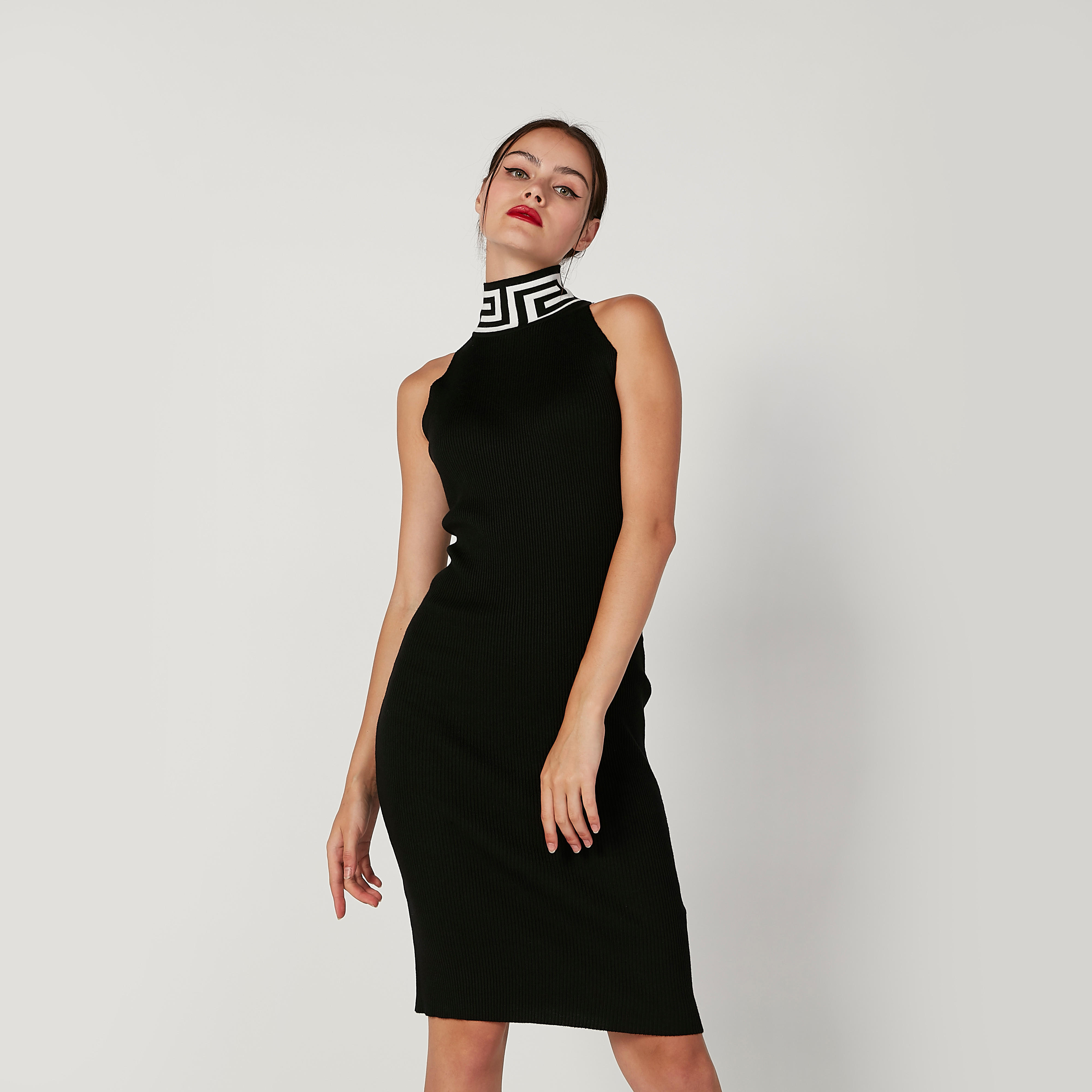 فستان ميدي بارز الملمس دون أكمام بياقة عالية من تو إكستريمز-women-clothing-dresses-image-1