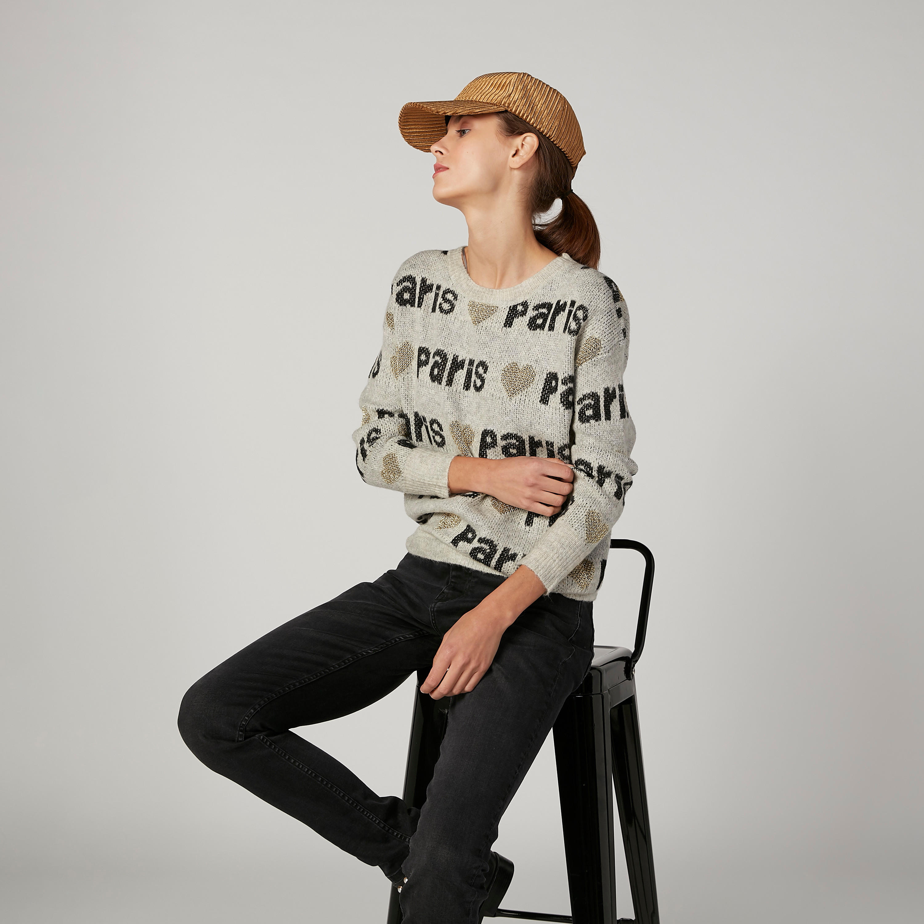 كنزة بقصّة واسعة وياقة مستديرة وأكمام طويلة وطبعات-women-clothing-cardigansandjumpers-jumpers-image-2