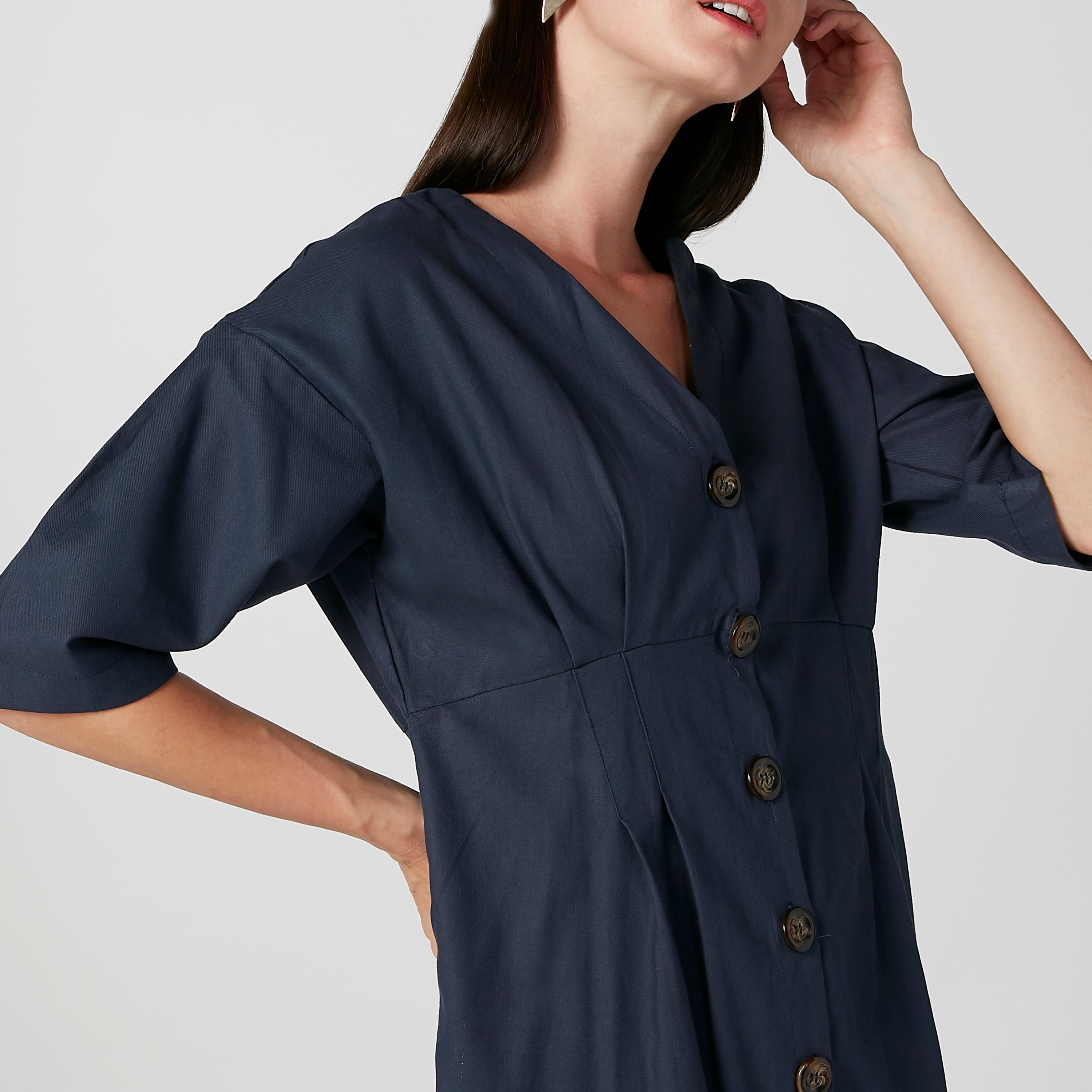 فستان قميص ميدي سادة بأكمام قصيرة-women-clothing-dresses-image-3