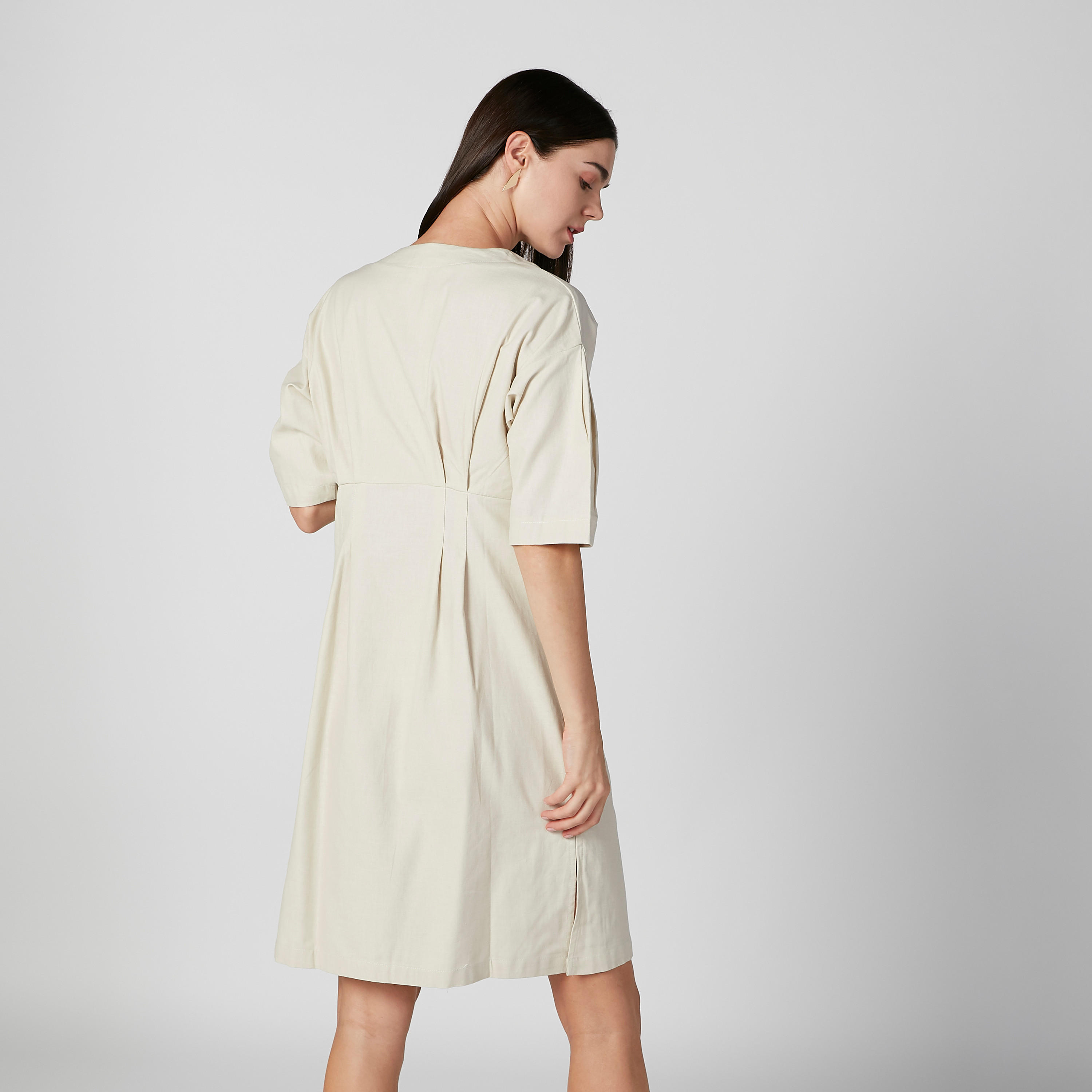 فستان قميص ميدي سادة بأكمام قصيرة-women-clothing-dresses-image-1