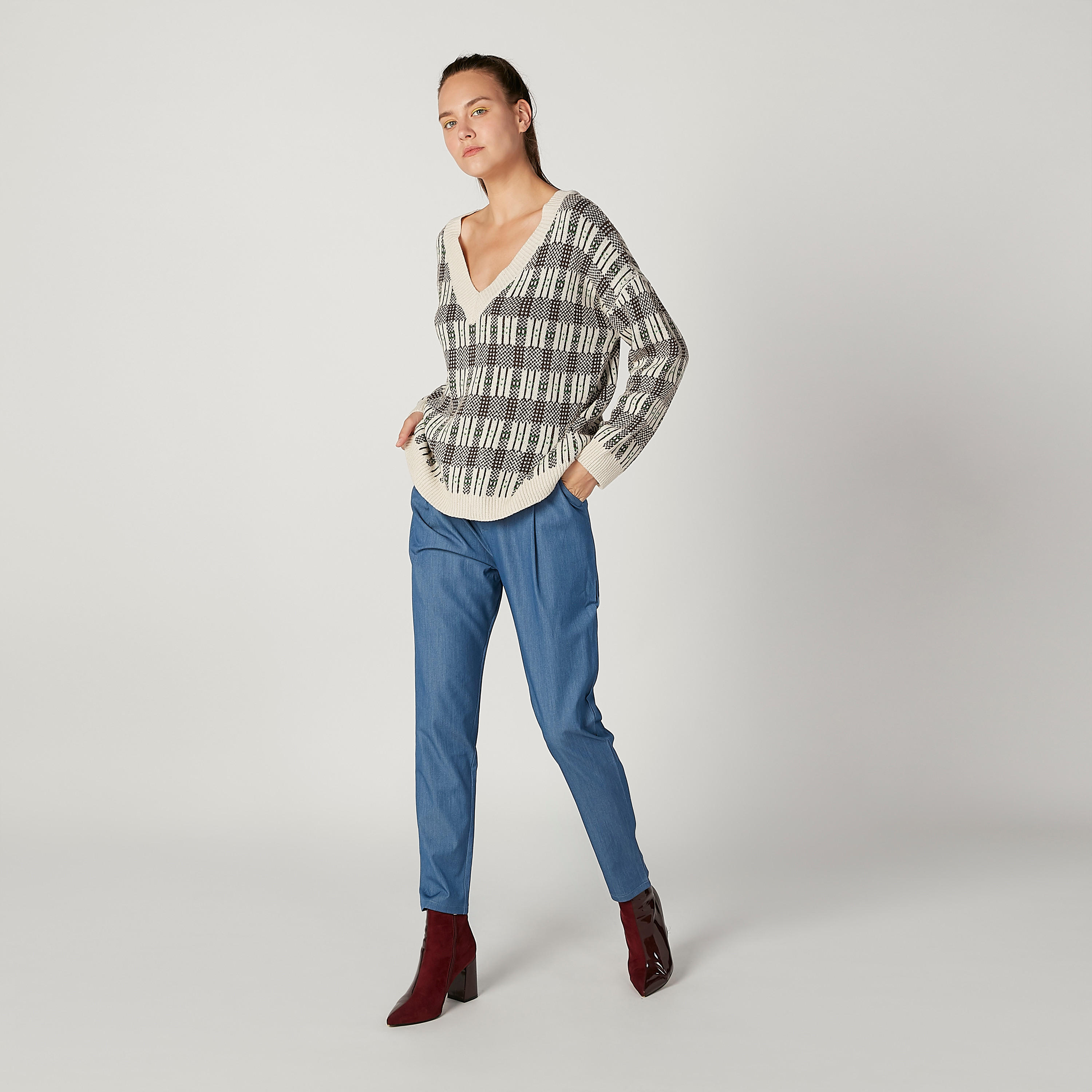 كنزة كاروهات بياقة V وأكمام طويلة-women-clothing-cardigansandjumpers-jumpers-image-4