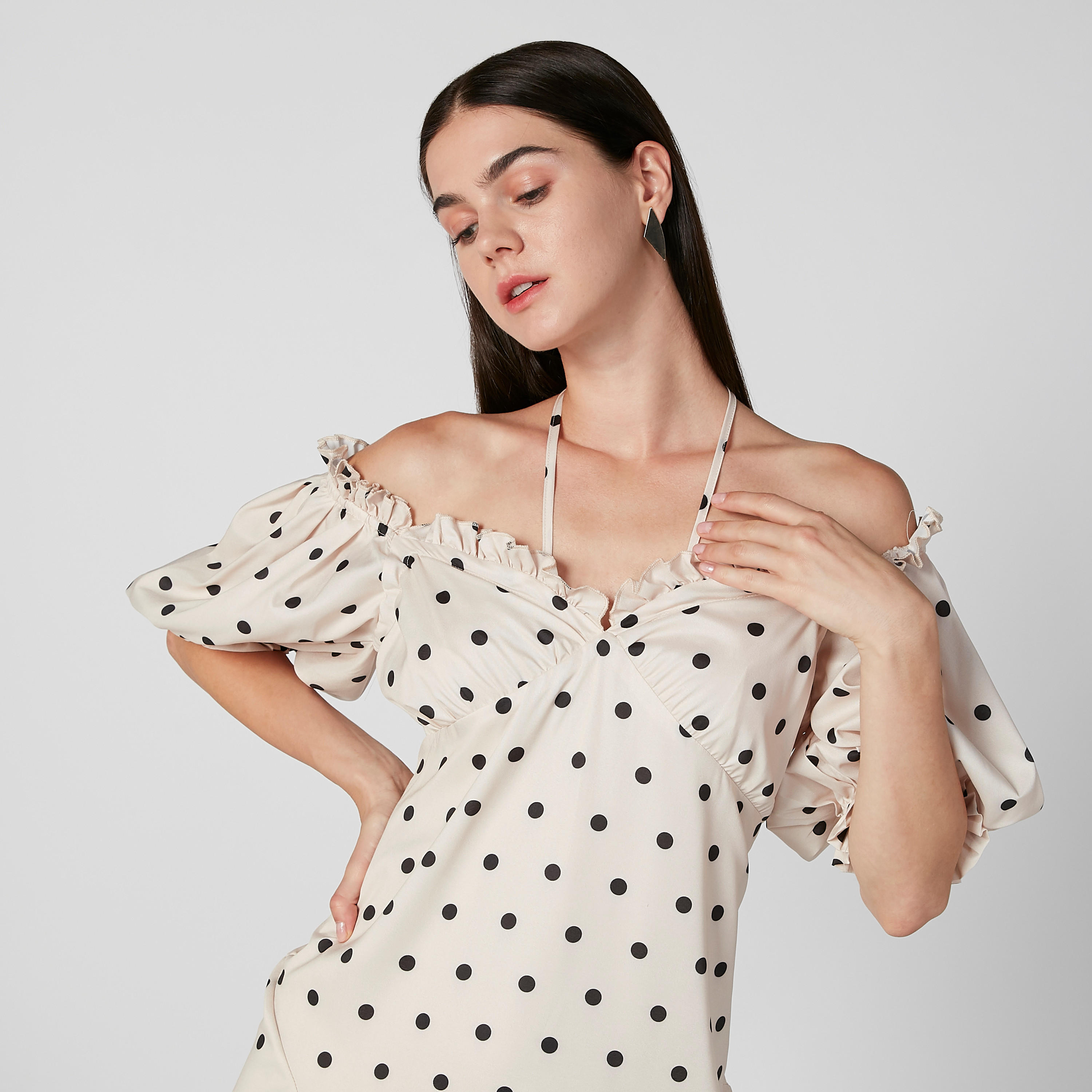 فستان طويل بحوّاف غير مستوية وأربطة وطبعات-women-clothing-dresses-image-2