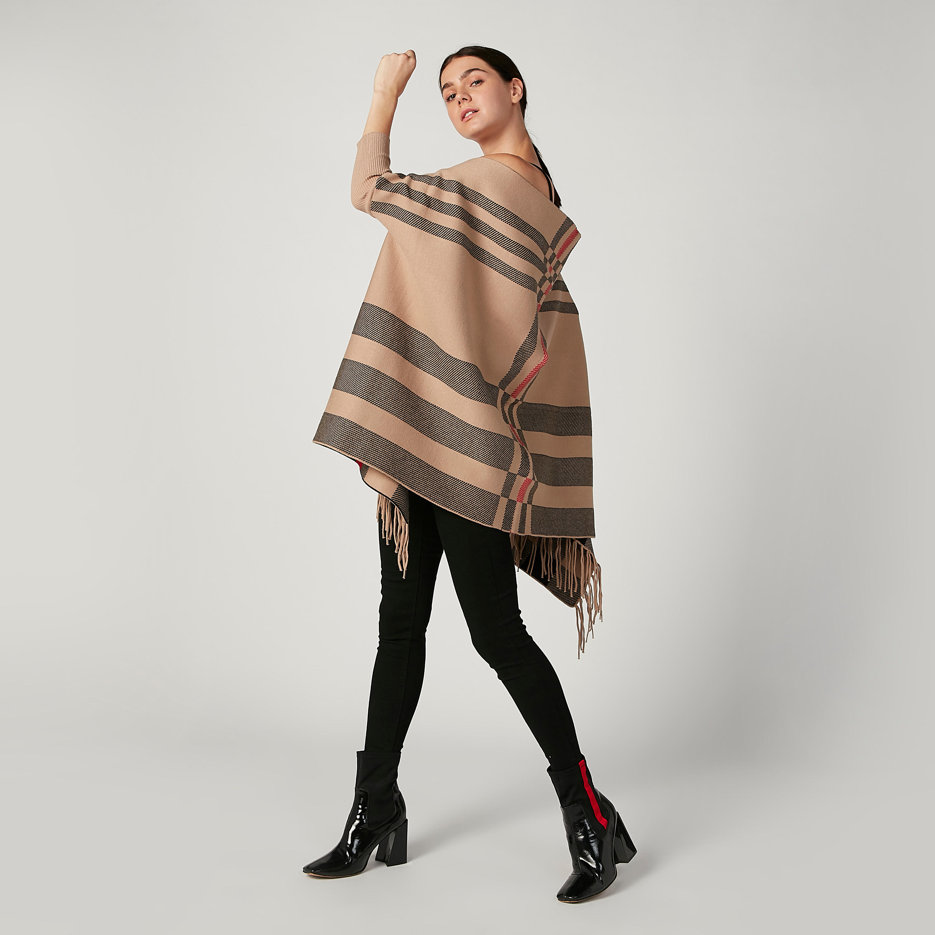 كارديجان كاروهات بقصّة واسعة وأكمام طويلة بشراشيب-women-winterwear-cardigansandjumpers-cardigans-image-2