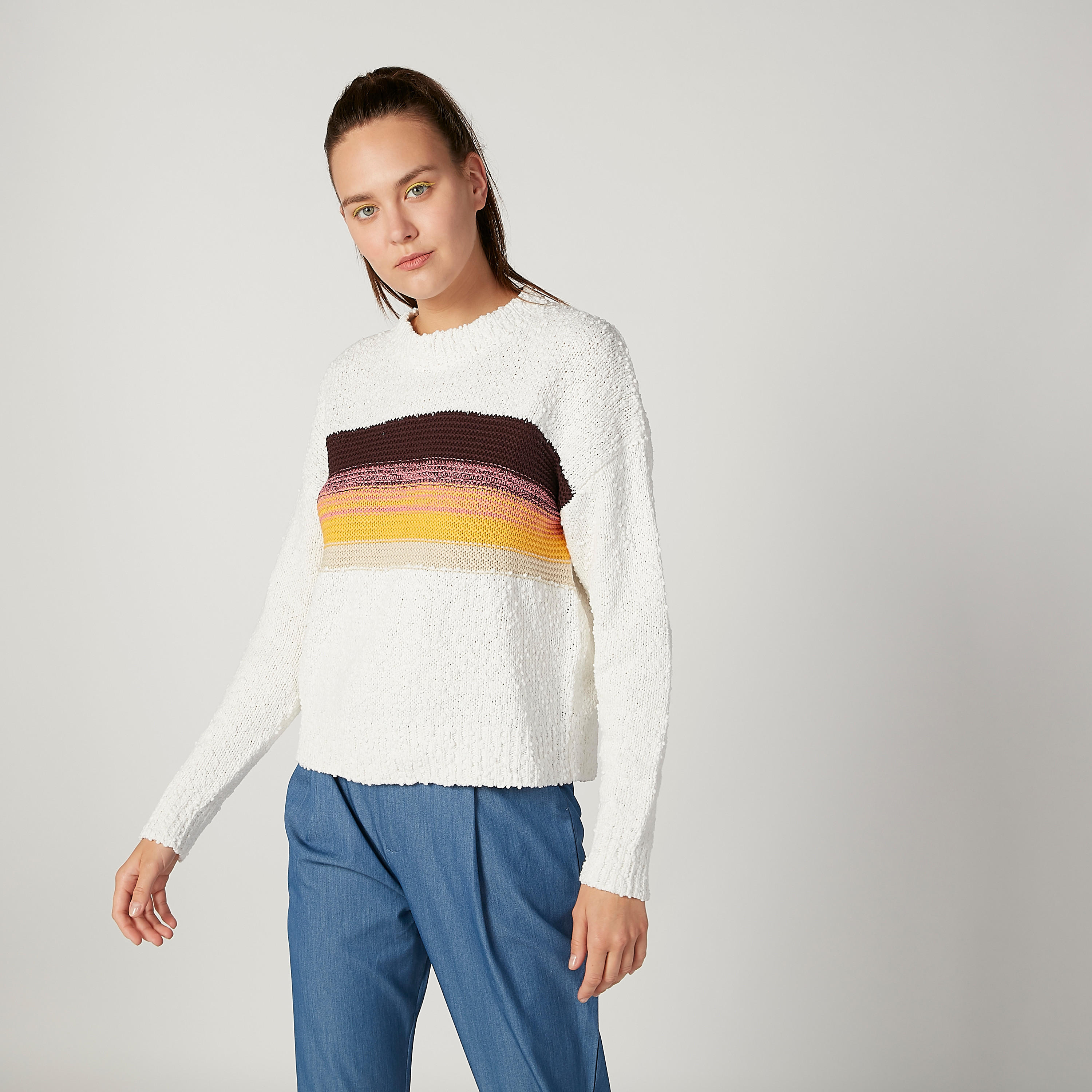 كنزة بارزة الملمس بأكمام طويلة وتفاصيل مقلمة-women-clothing-cardigansandjumpers-jumpers-image-1