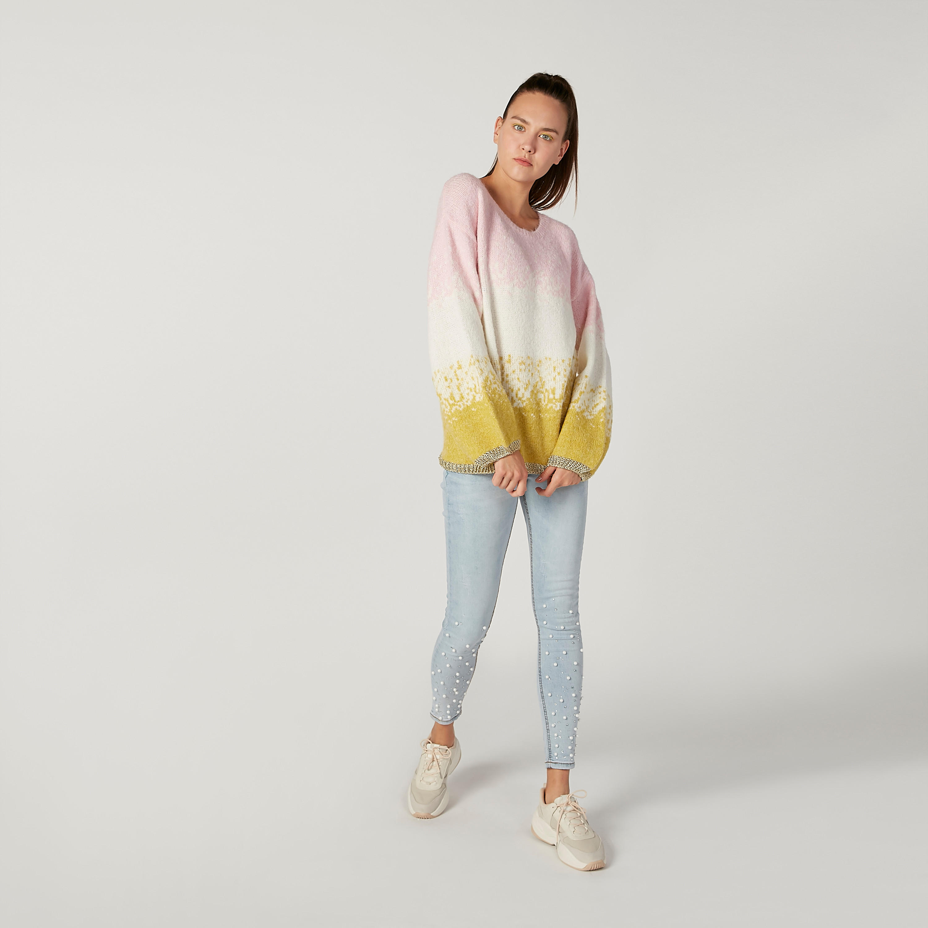 كنزة بارزة الملمس بياقة مستديرة وأكمام طويلة-women-clothing-cardigansandjumpers-jumpers-image-2