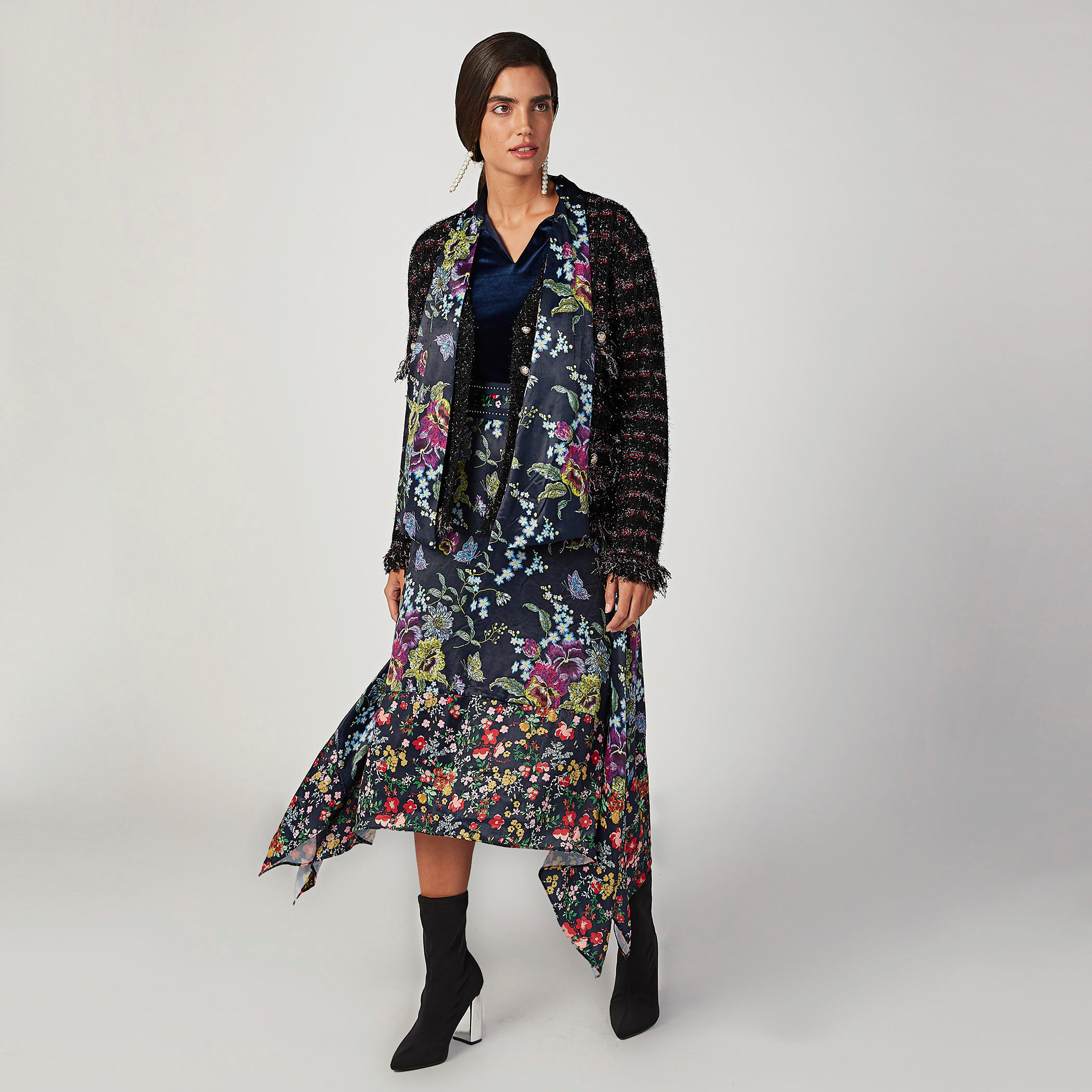جاكيت بارز الملمس بأكمام طويلة وجيوب بطيّة-women-winterwear-coatsandjackets-jackets-image-2