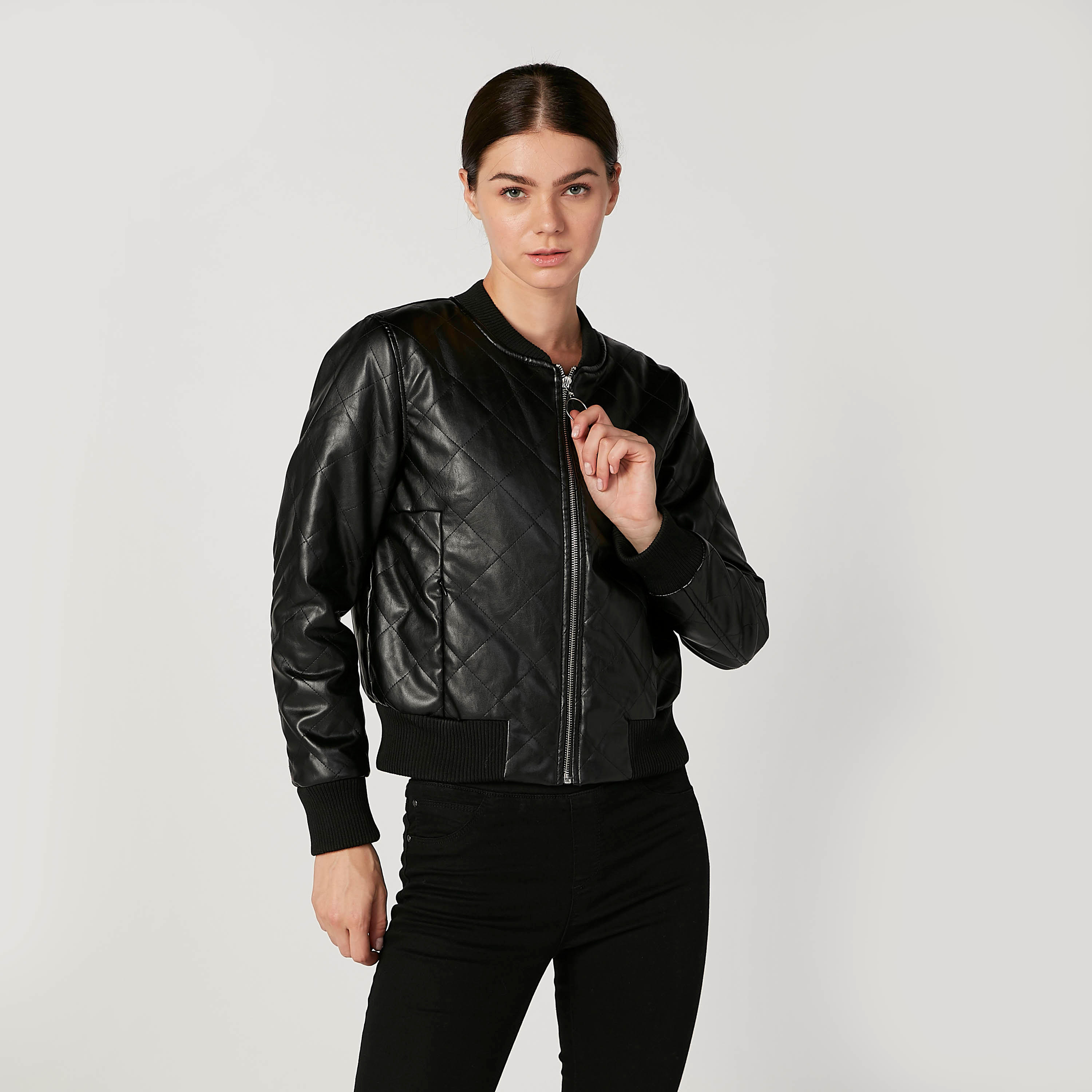 جاكيت مبطّن بأكمام طويلة وجيوب كنغر-women-winterwear-coatsandjackets-jackets-image-4